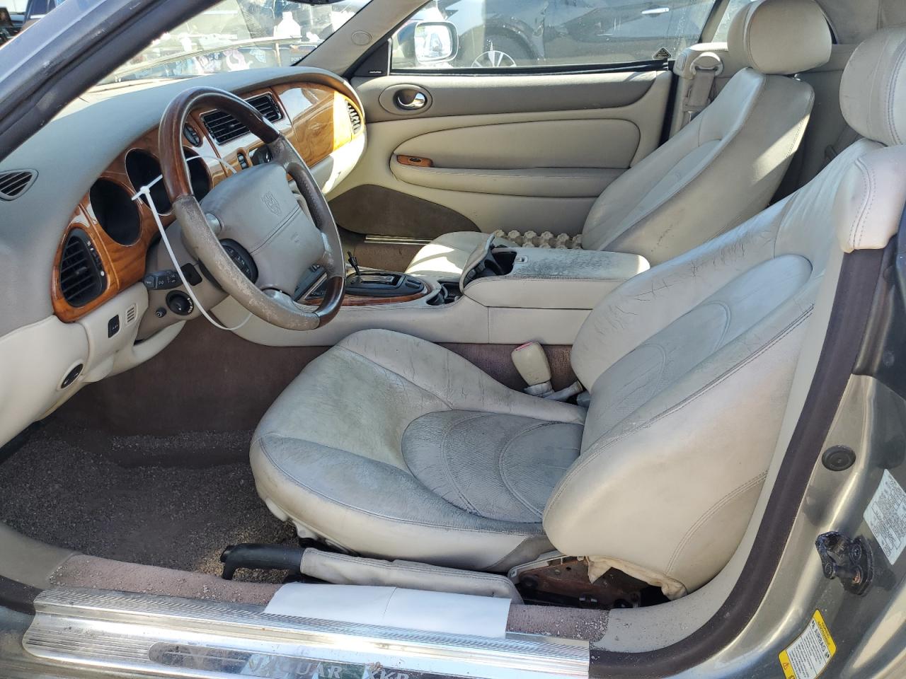 2002 Jaguar Xkr Gray vin: SAJDA42B22PA26487