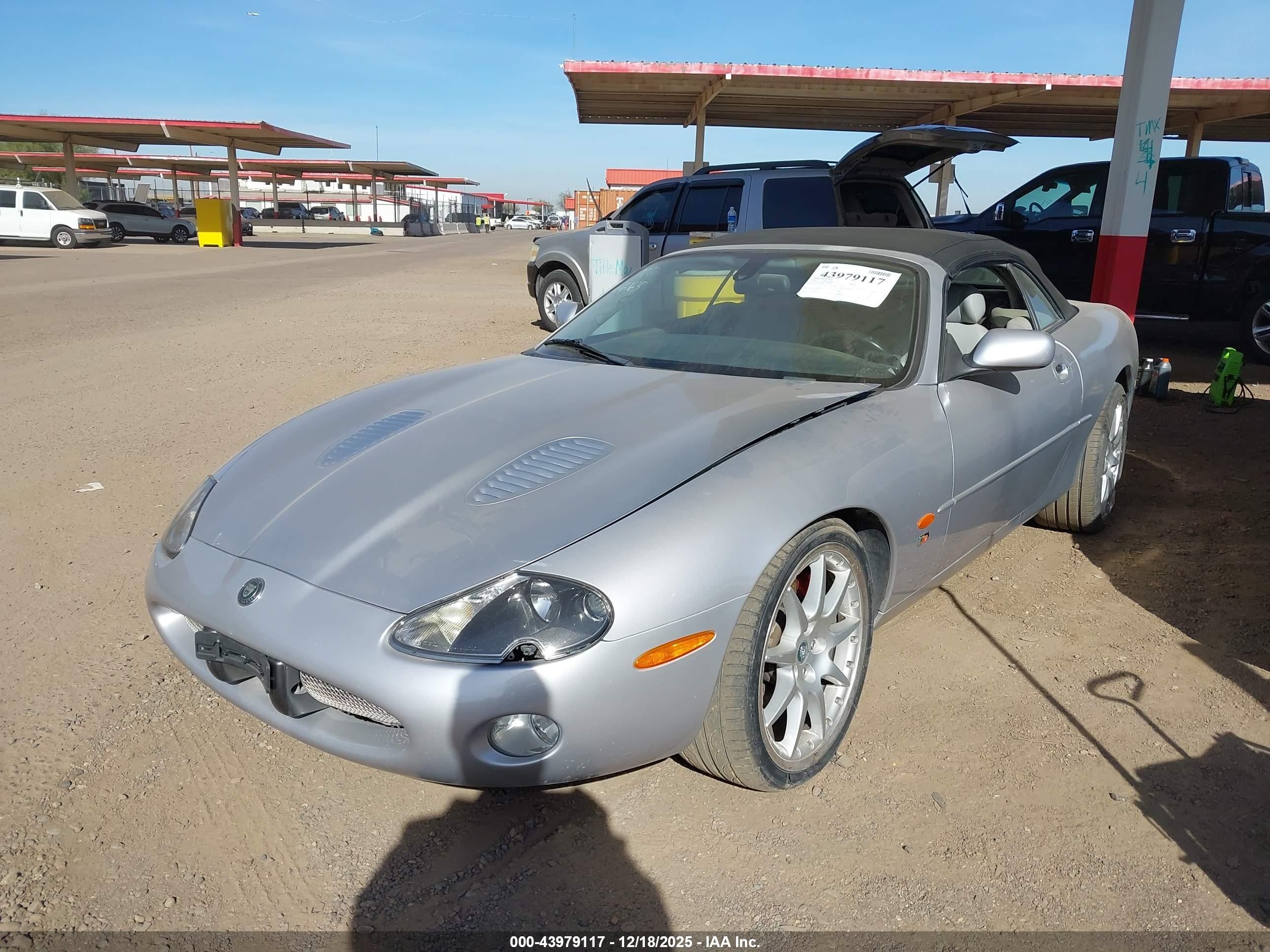 2003 Jaguar Xkr   Silver vin: SAJDA42B333A36485
