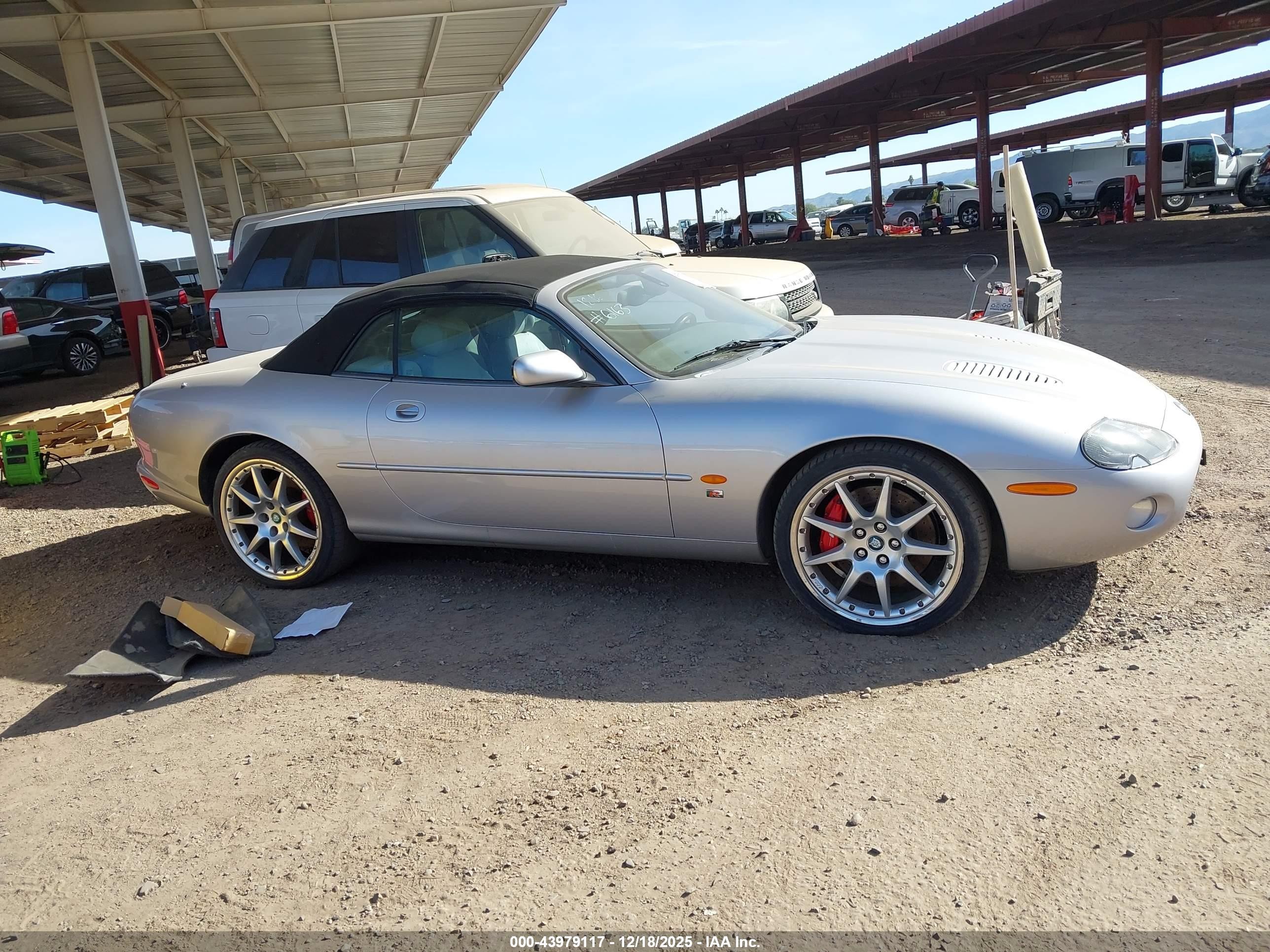 2003 Jaguar Xkr   Silver vin: SAJDA42B333A36485