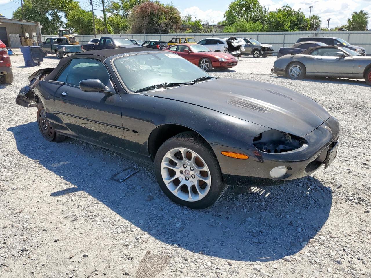 2002 Jaguar Xkr    Black vin: SAJDA42B52PA24491