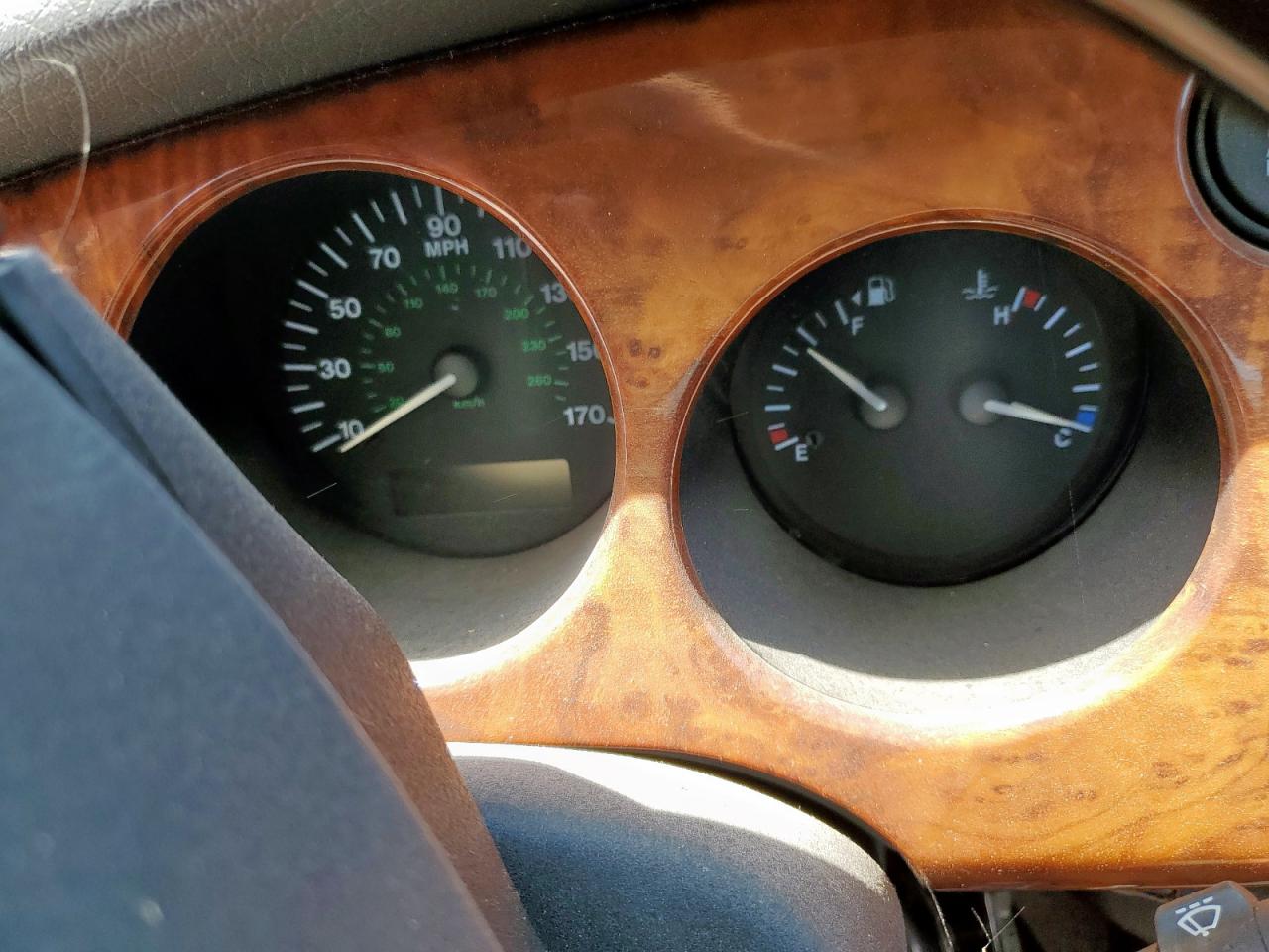 2002 Jaguar Xkr    Black vin: SAJDA42B52PA24491