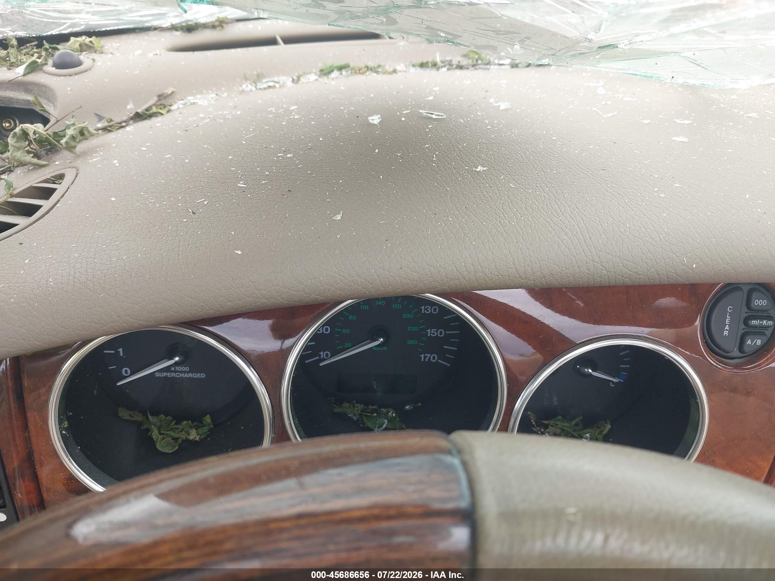2004 Jaguar Xkr   Red vin: SAJDA42B543A37543