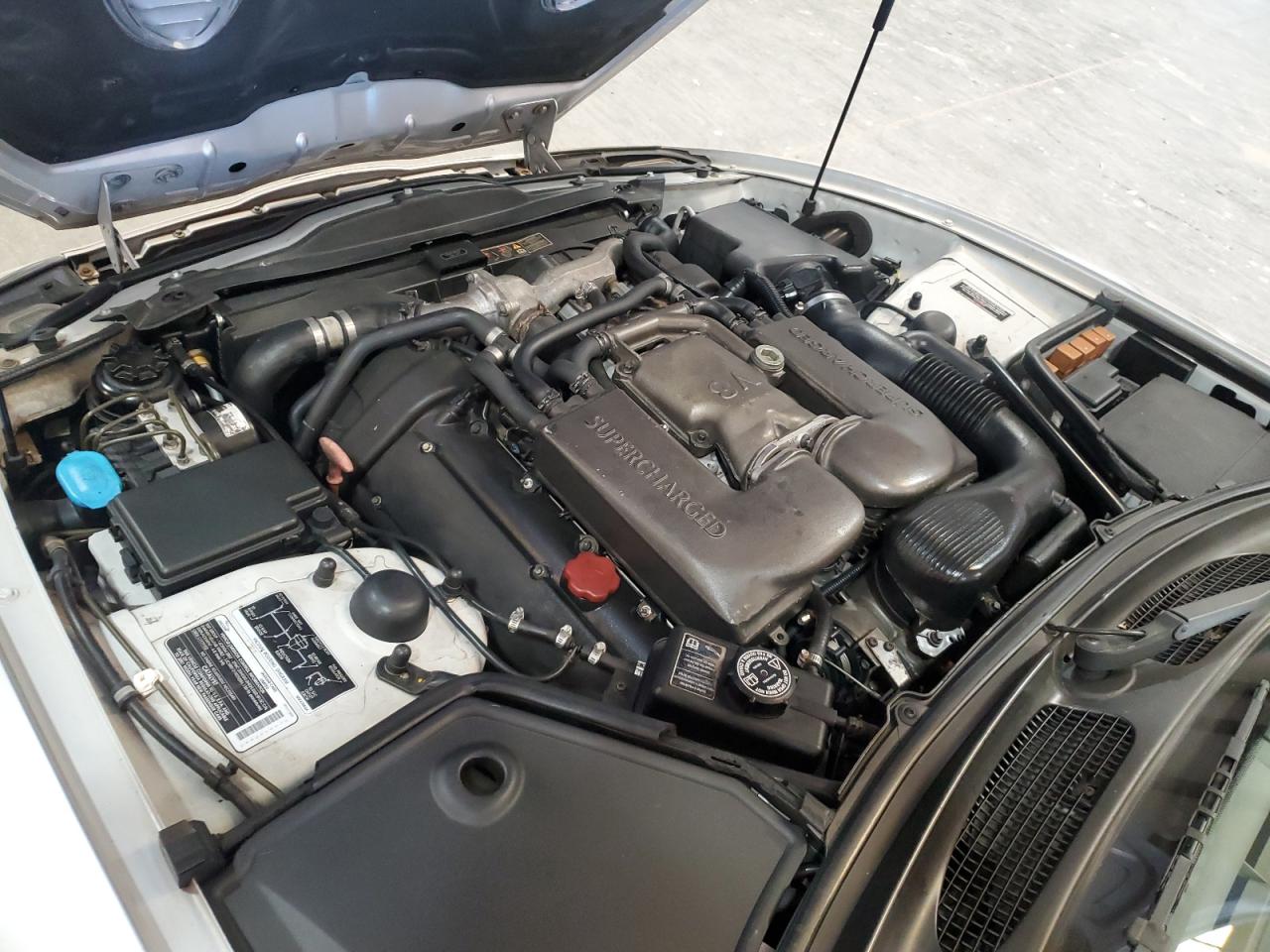2001 Jaguar Xkr Silver vin: SAJDA42BX1PA21861