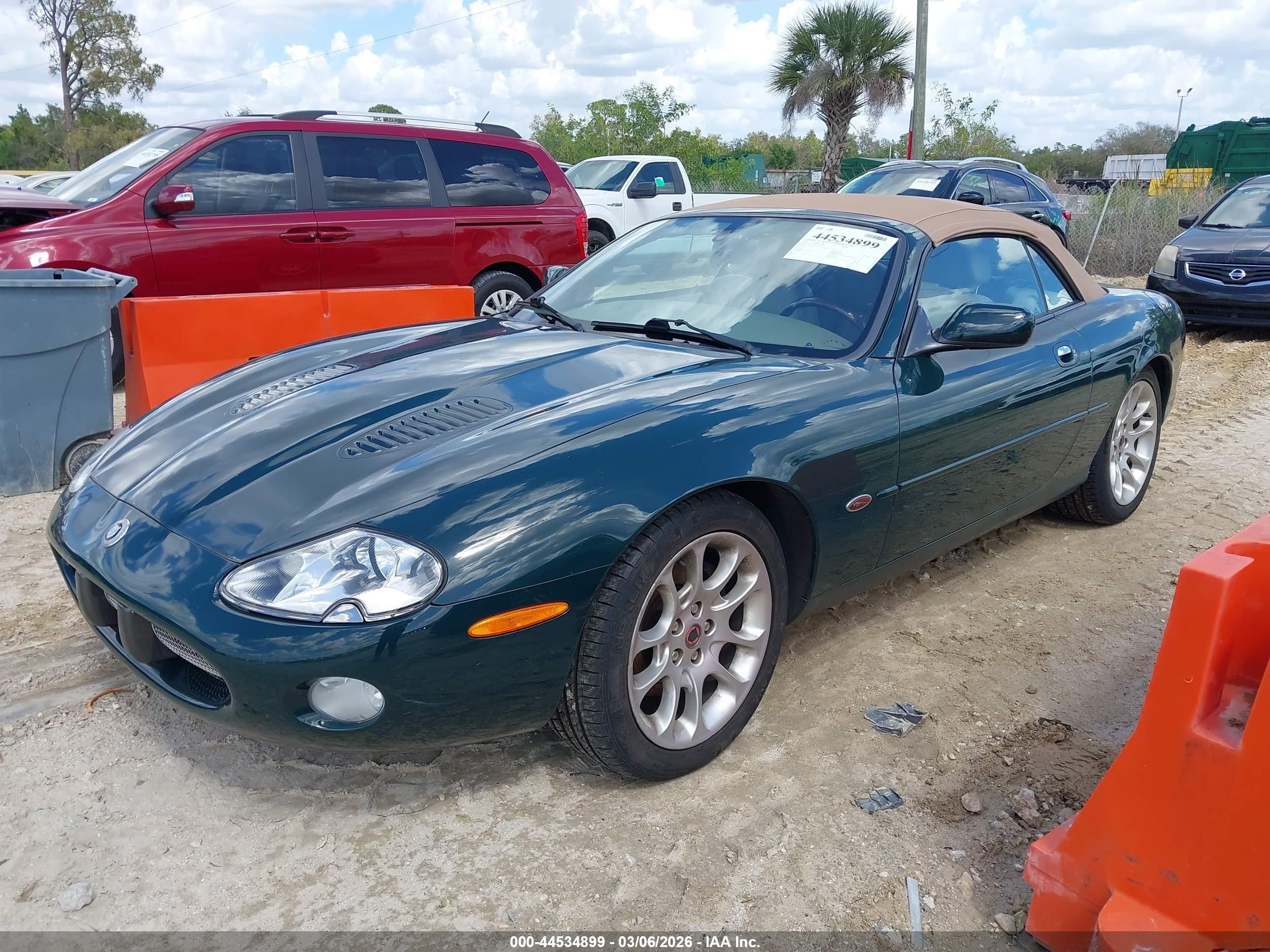2001 Jaguar Xkr   Green vin: SAJDA42BX1PA22380