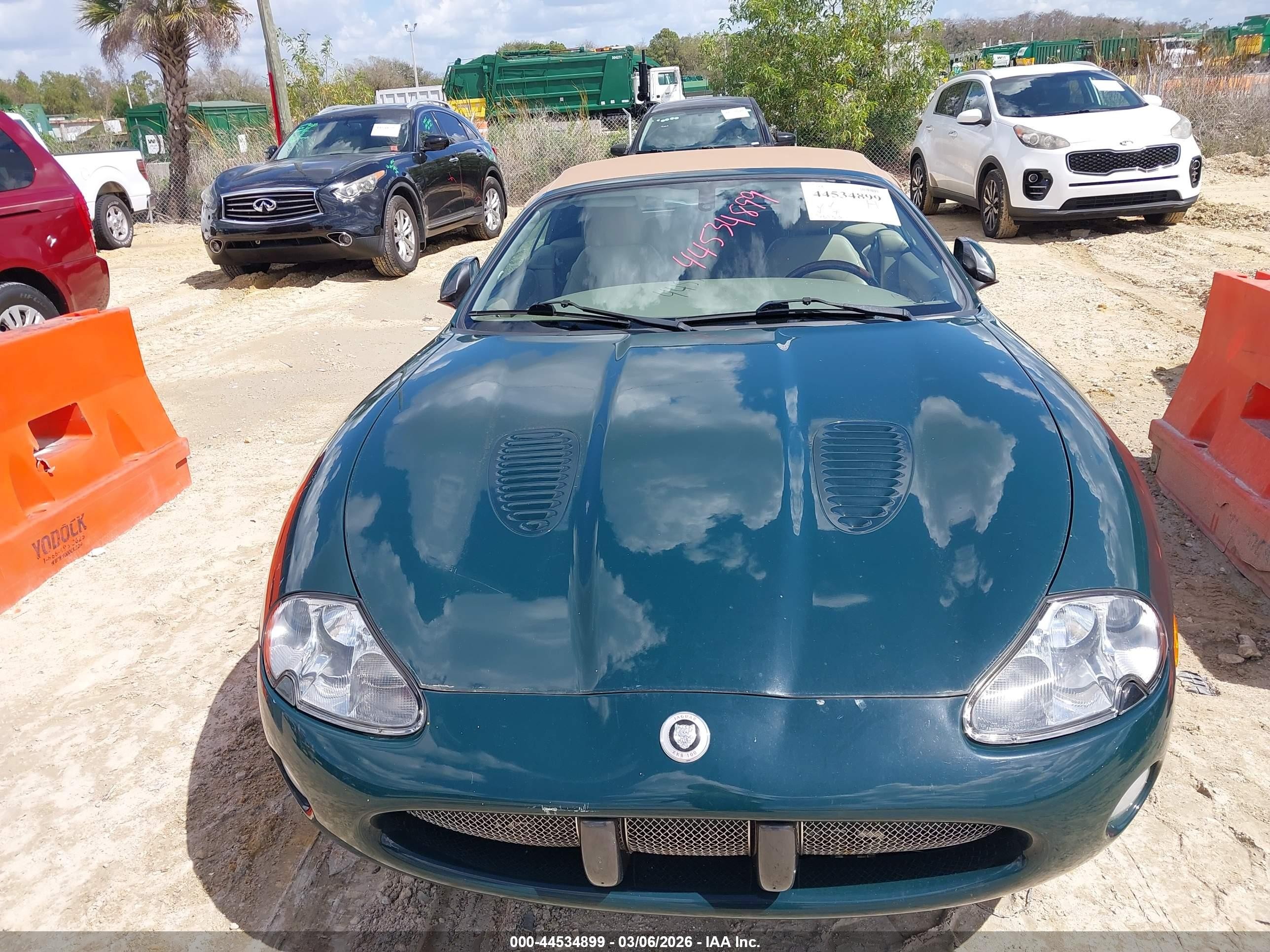 2001 Jaguar Xkr   Green vin: SAJDA42BX1PA22380
