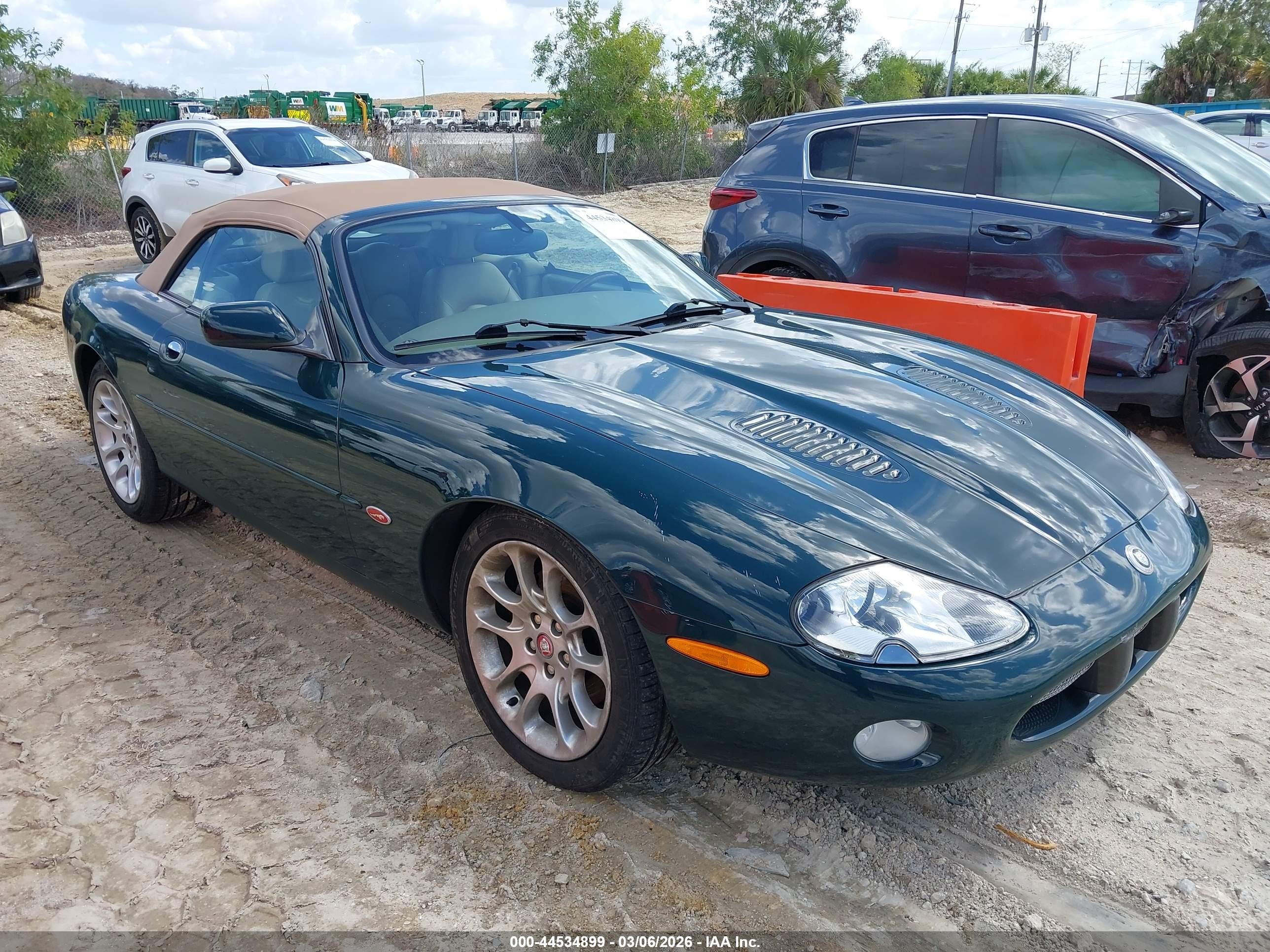 2001 Jaguar Xkr   Green vin: SAJDA42BX1PA22380