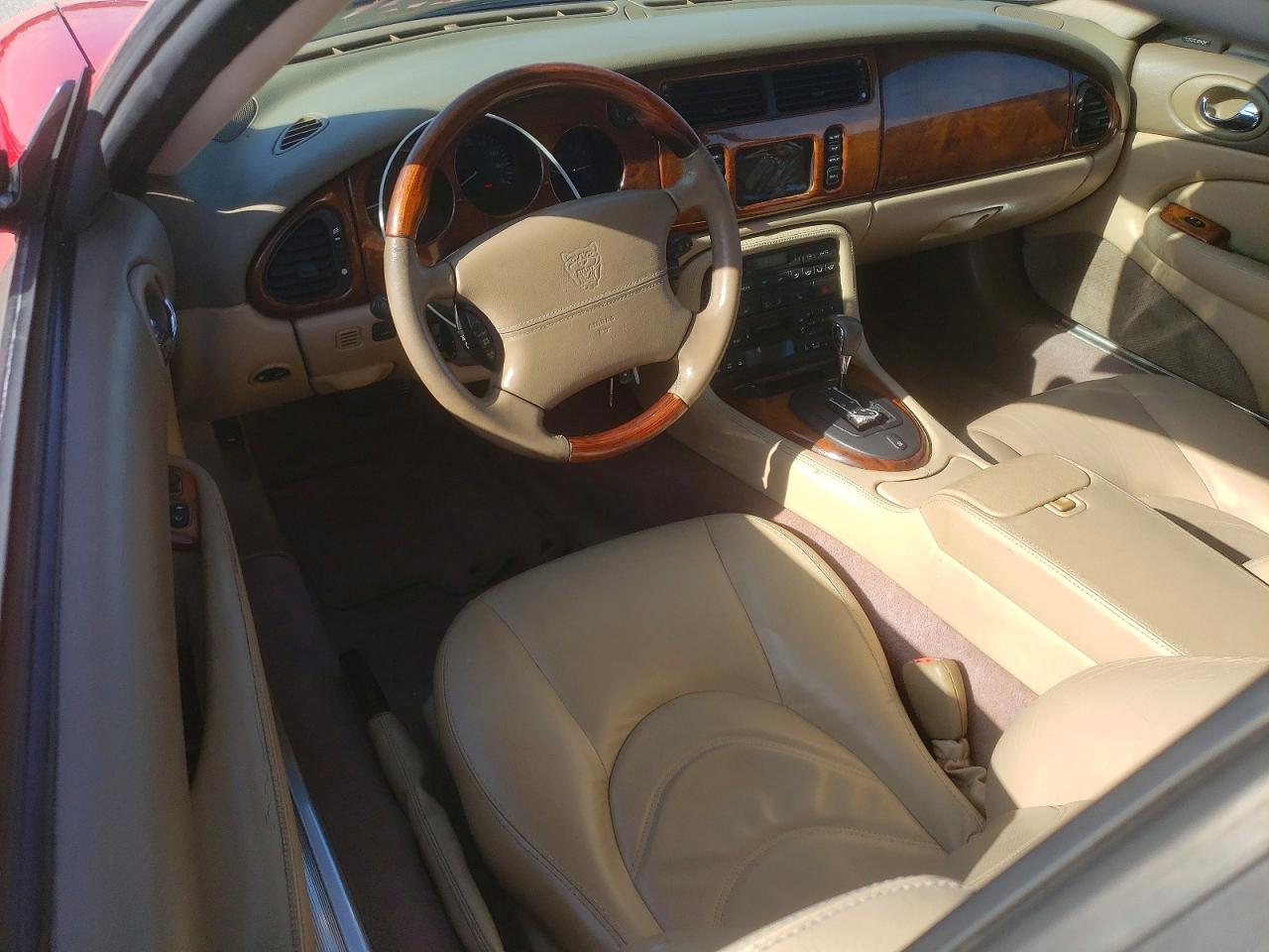 2003 Jaguar Xkr Red vin: SAJDA42BX33A31204