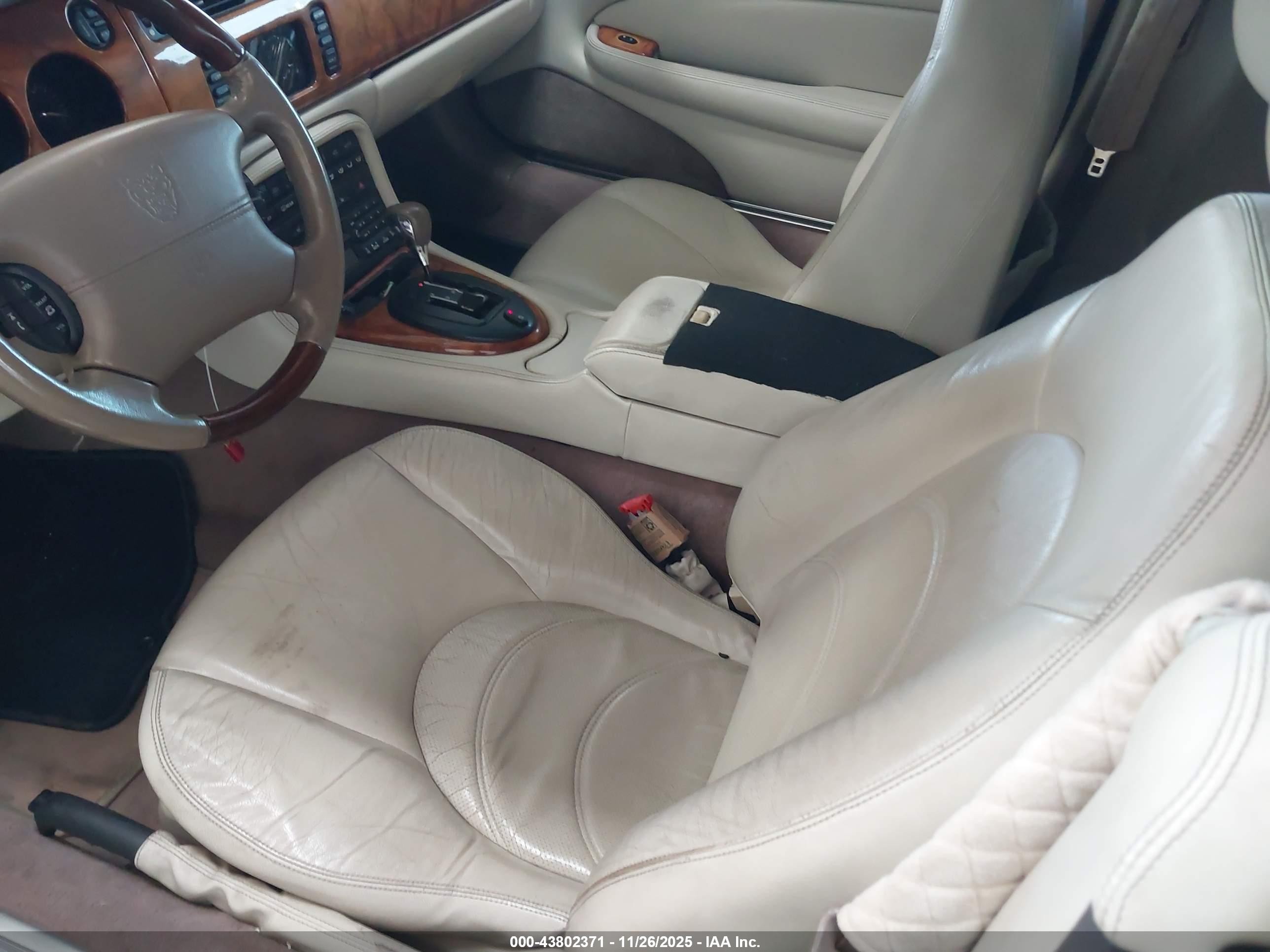 2003 Jaguar Xkr   Light Blue vin: SAJDA42BX33A34653