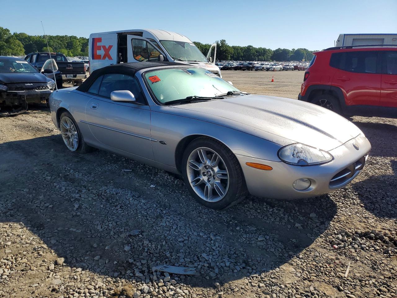 2002 Jaguar Xk8 Silver vin: SAJDA42C02NA29098