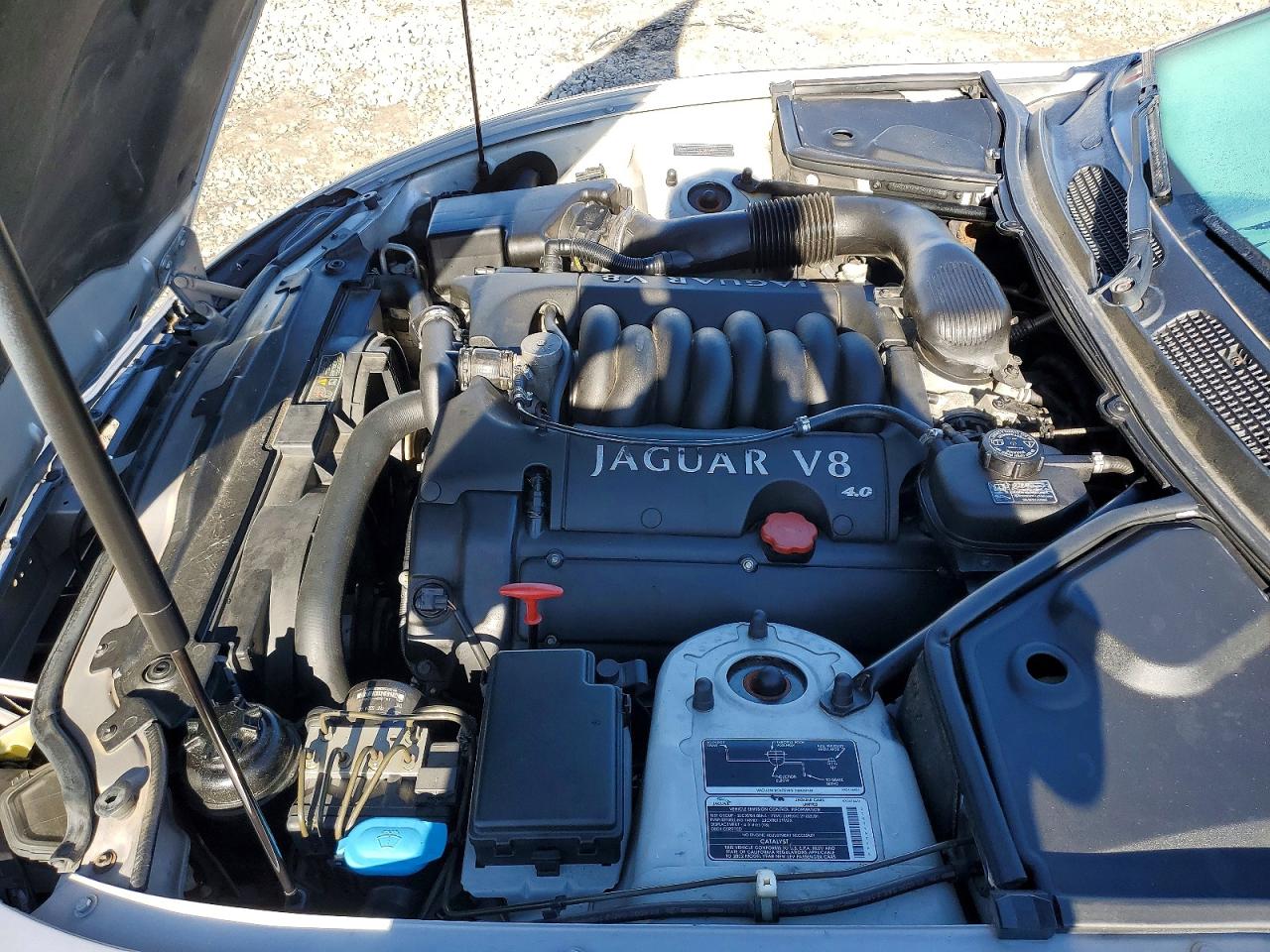 2002 Jaguar Xk8 Silver vin: SAJDA42C02NA29098