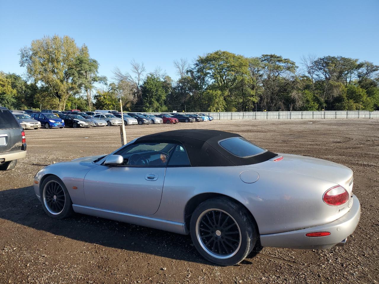 2005 Jaguar Xk8 Silver vin: SAJDA42C052A43458
