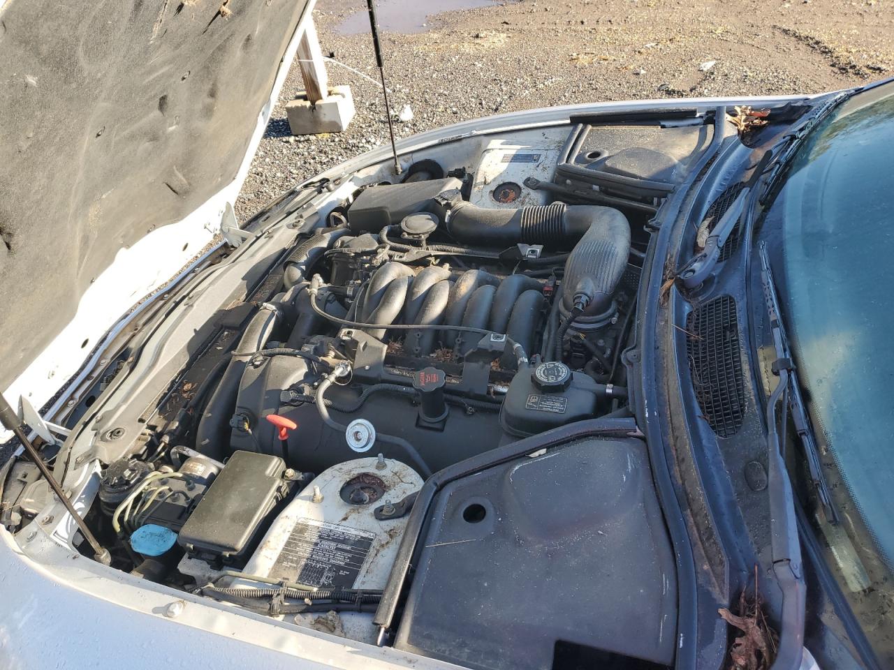 2005 Jaguar Xk8 Silver vin: SAJDA42C052A43458