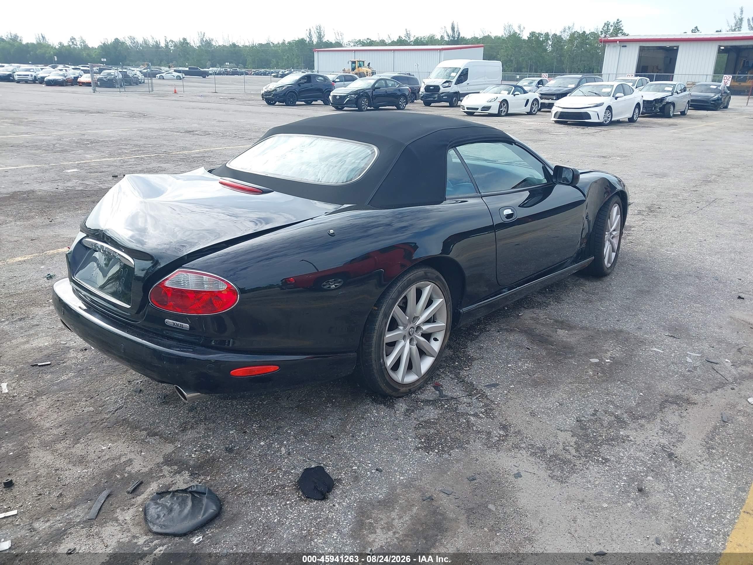 2006 Jaguar Xk8   Black vin: SAJDA42C162A46404