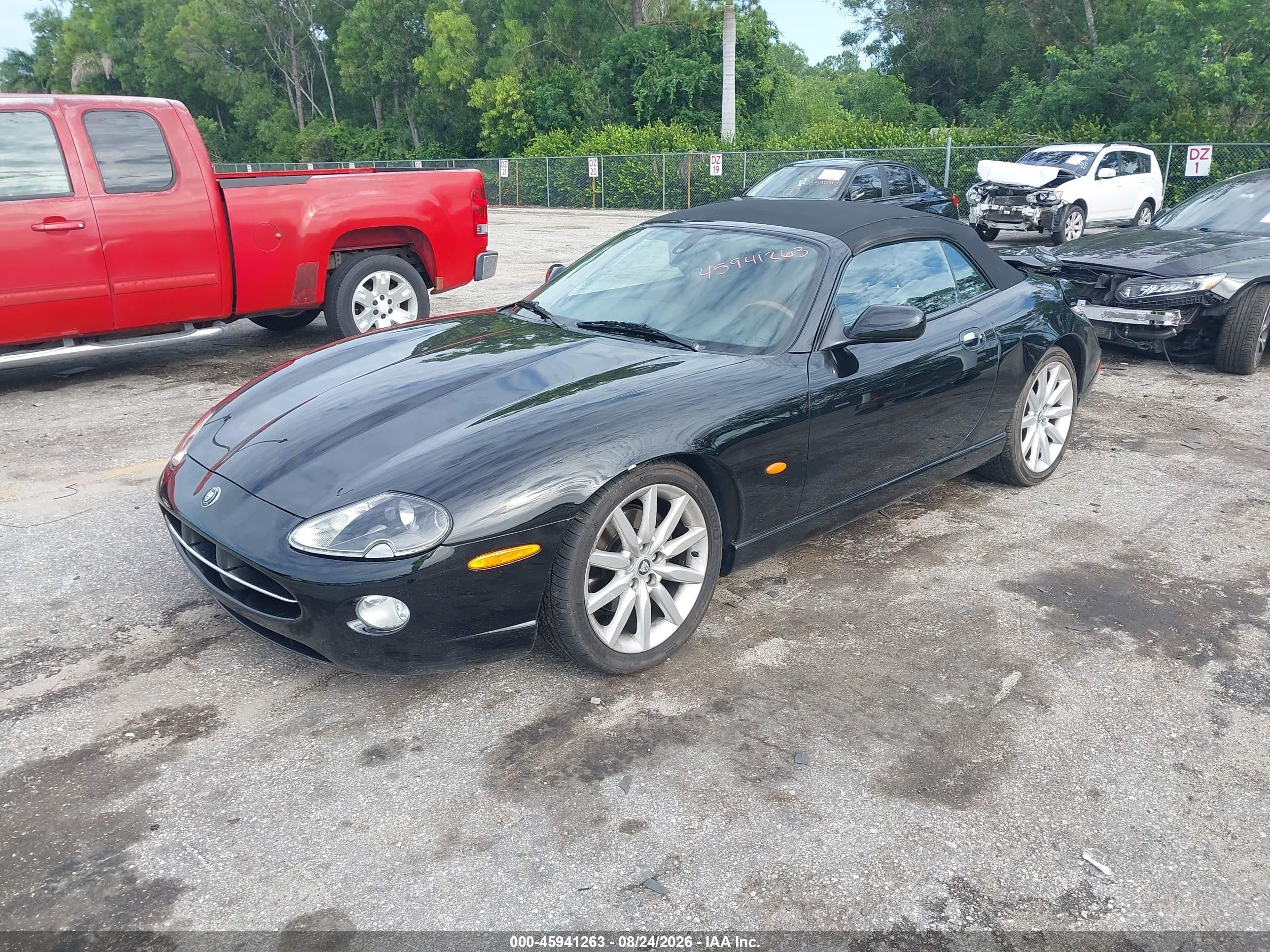 2006 Jaguar Xk8   Black vin: SAJDA42C162A46404