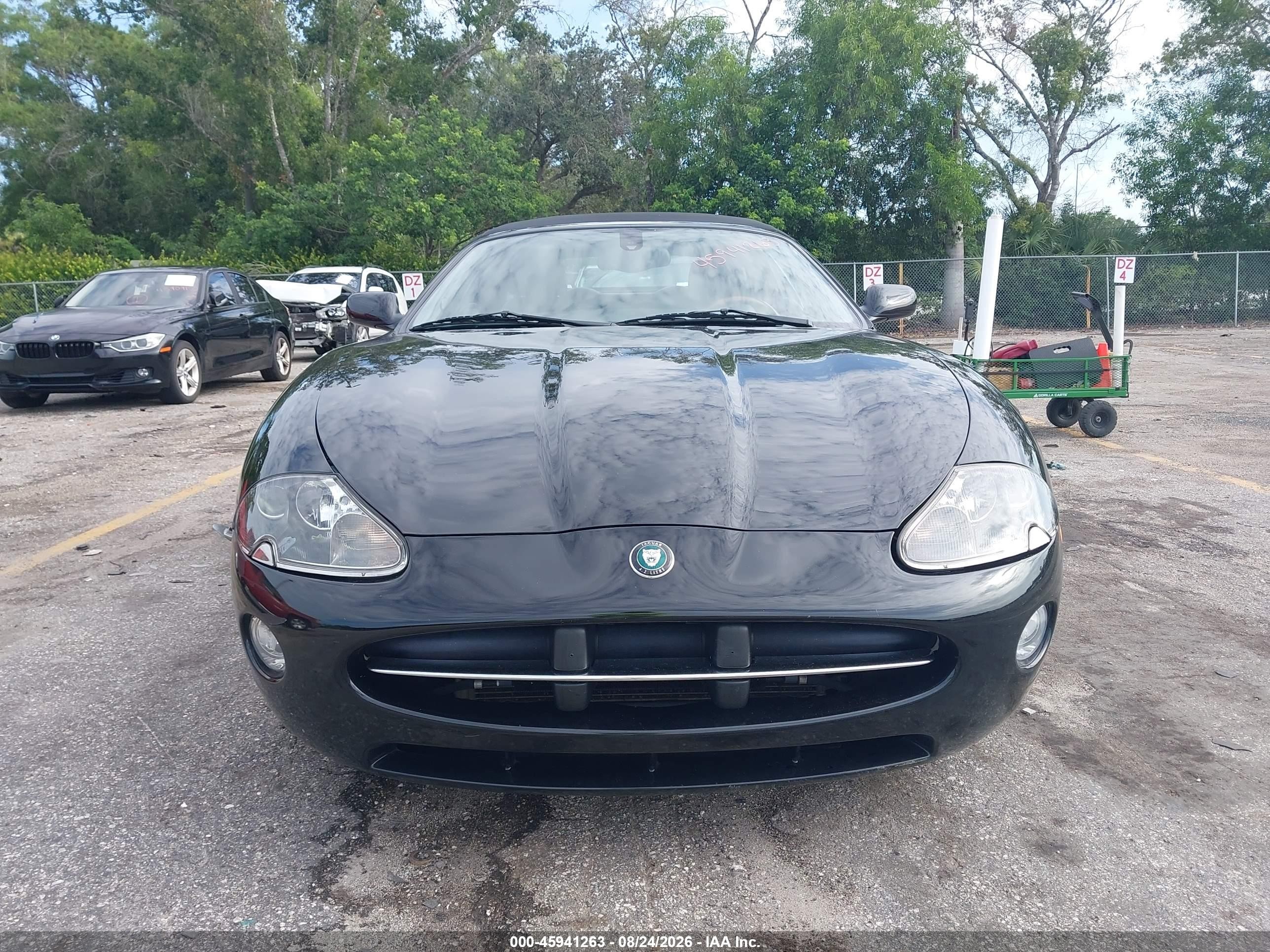 2006 Jaguar Xk8   Black vin: SAJDA42C162A46404