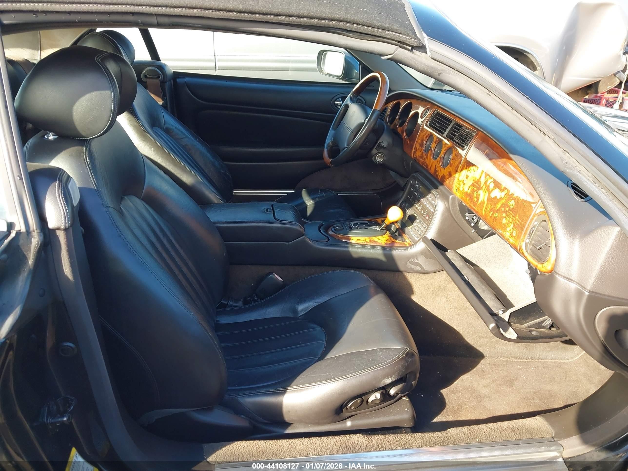2002 Jaguar Xk8   Черный vin: SAJDA42C22NA26736