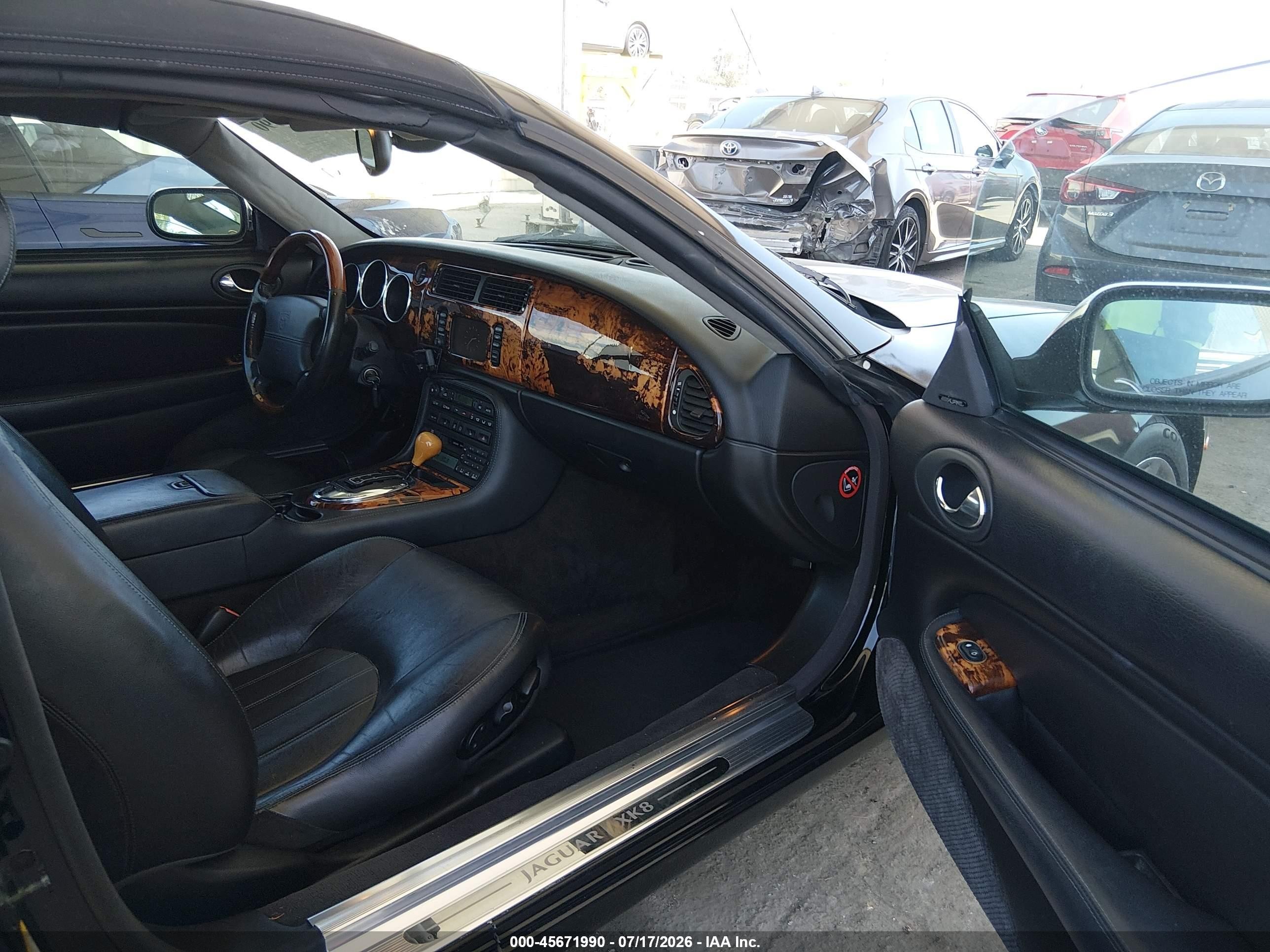 2003 Jaguar Xk8 Черный vin: SAJDA42C232A35357