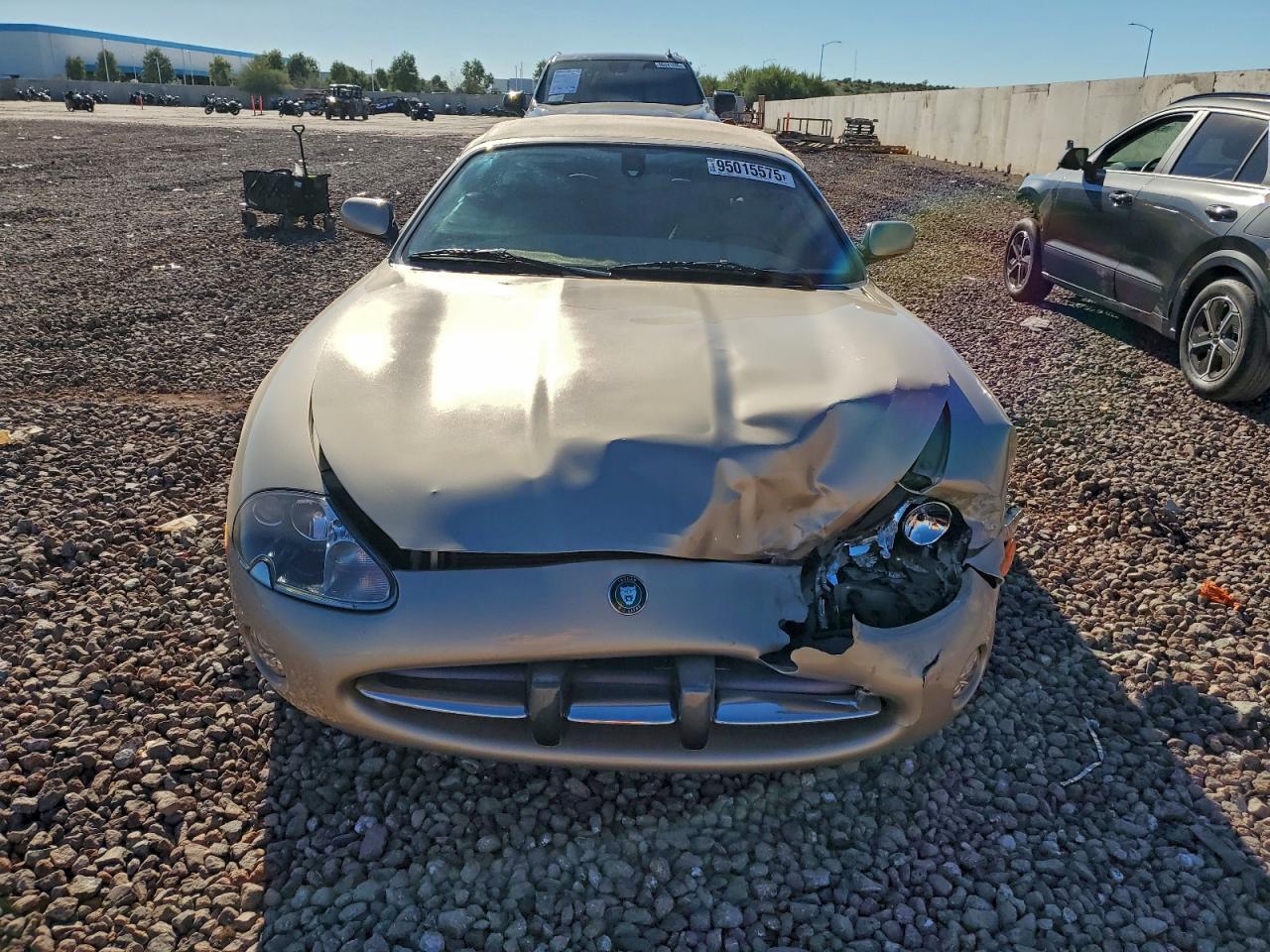 2004 Jaguar Xk8 Tan vin: SAJDA42C242A38924