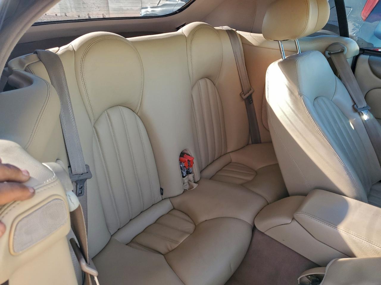 2004 Jaguar Xk8 Tan vin: SAJDA42C242A38924