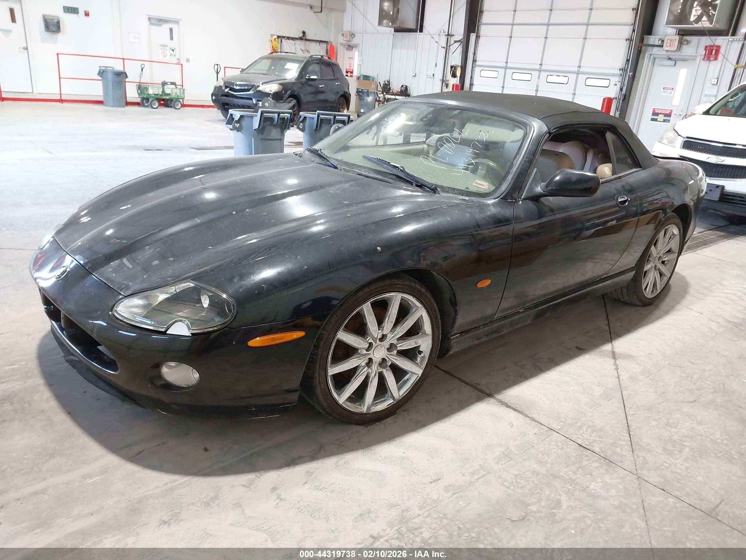 2005 Jaguar Xk8   Black vin: SAJDA42C252A40433