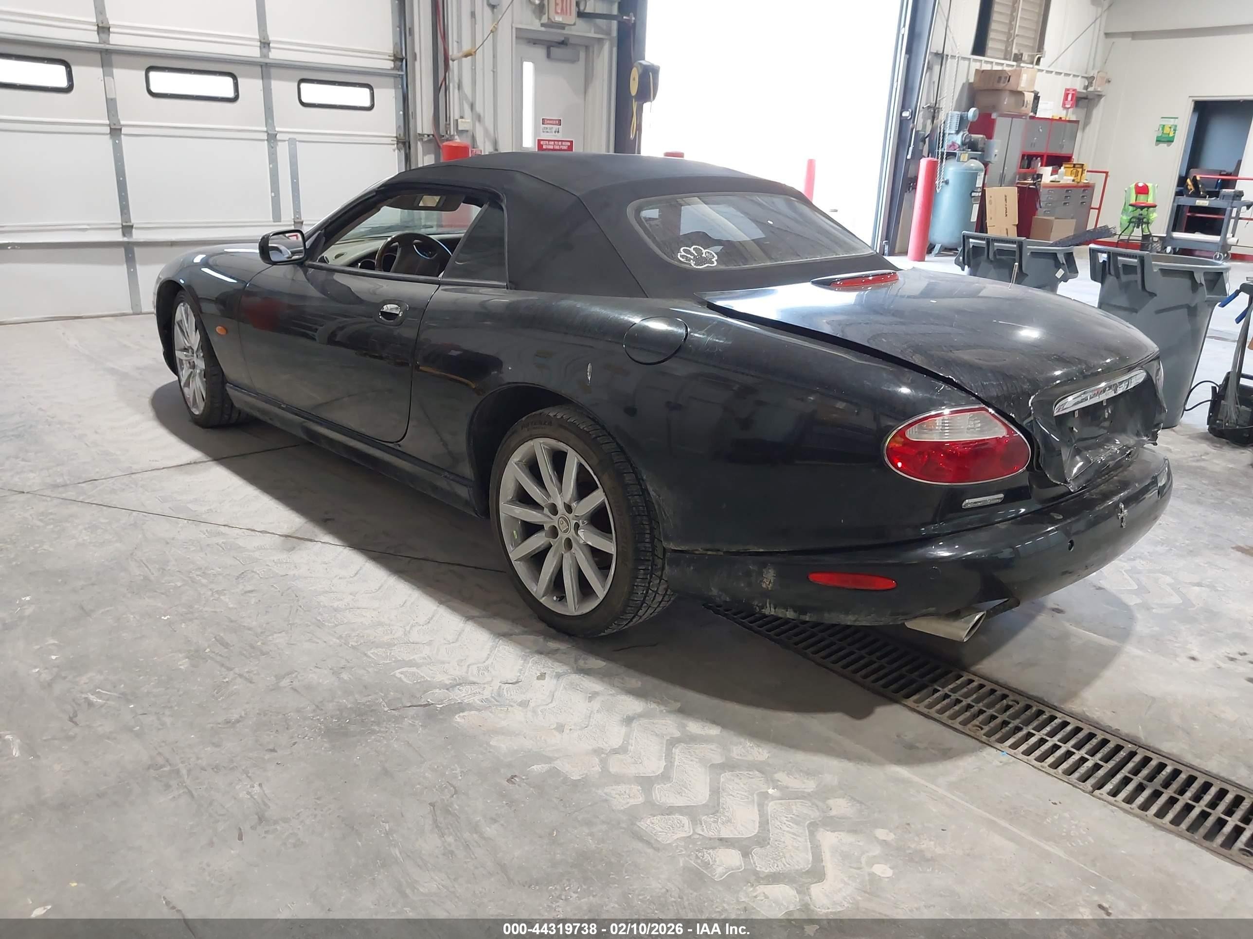 2005 Jaguar Xk8   Black vin: SAJDA42C252A40433