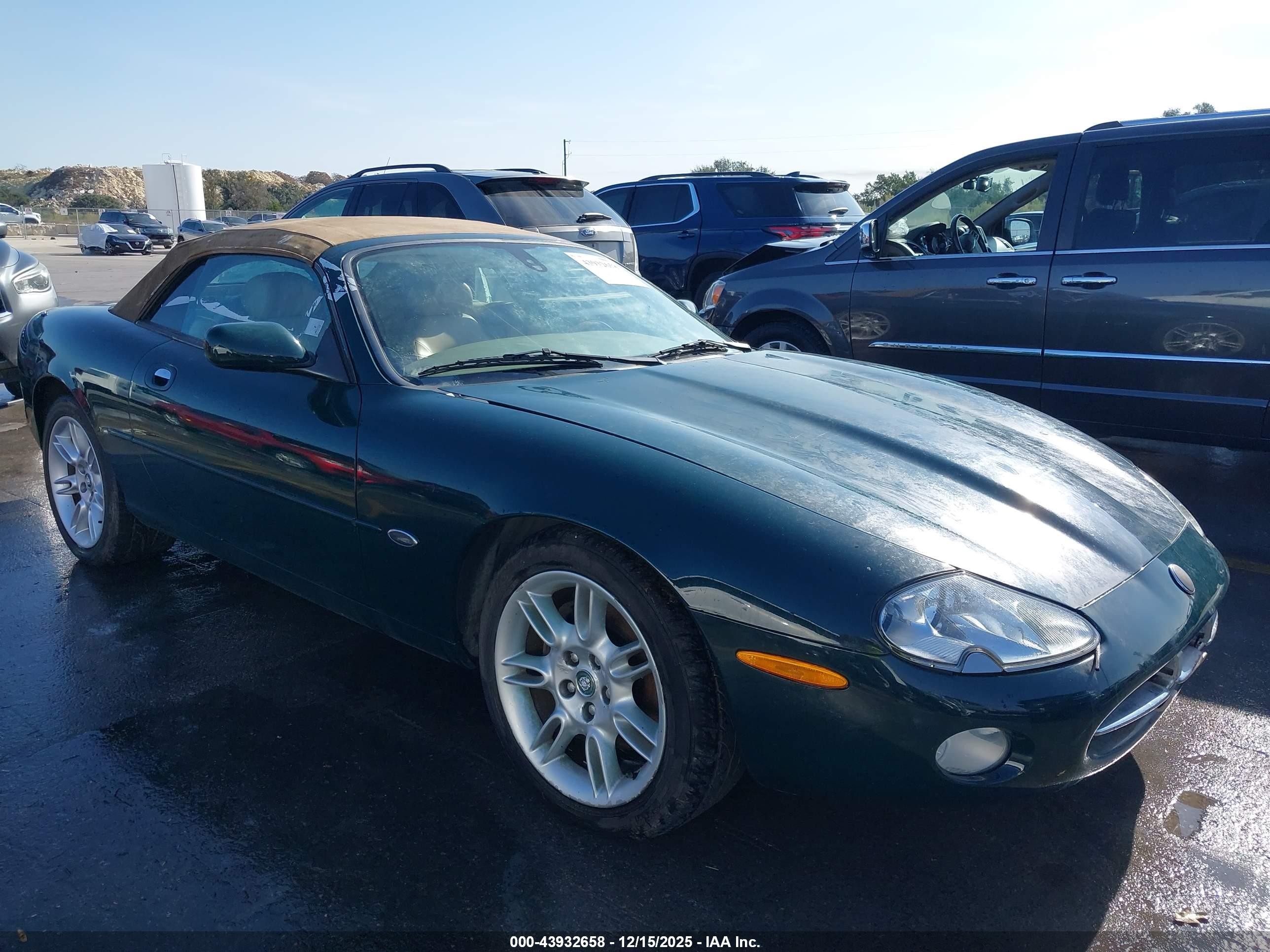 2002 Jaguar Xk8   Green vin: SAJDA42C32NA29323