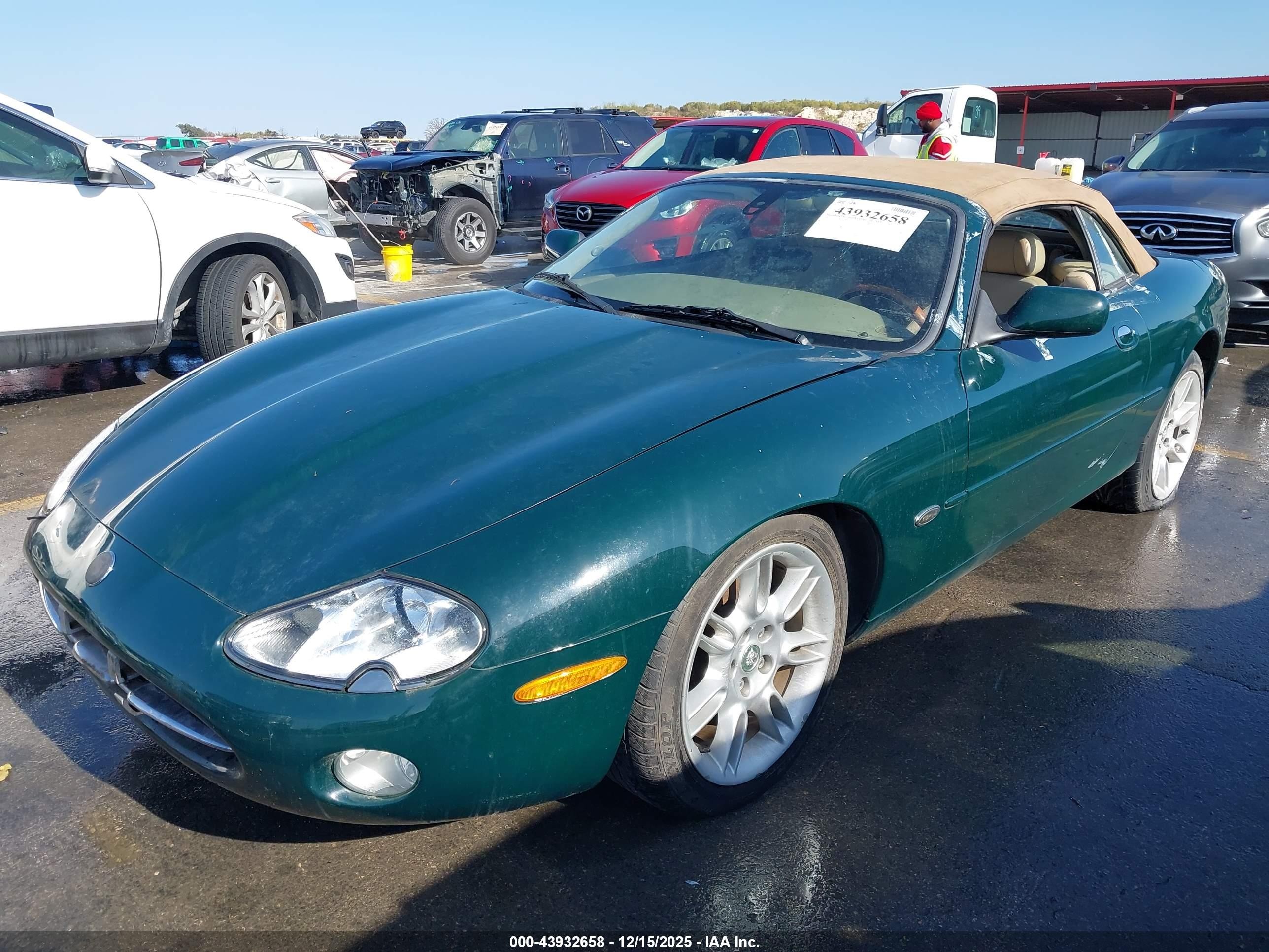 2002 Jaguar Xk8   Green vin: SAJDA42C32NA29323