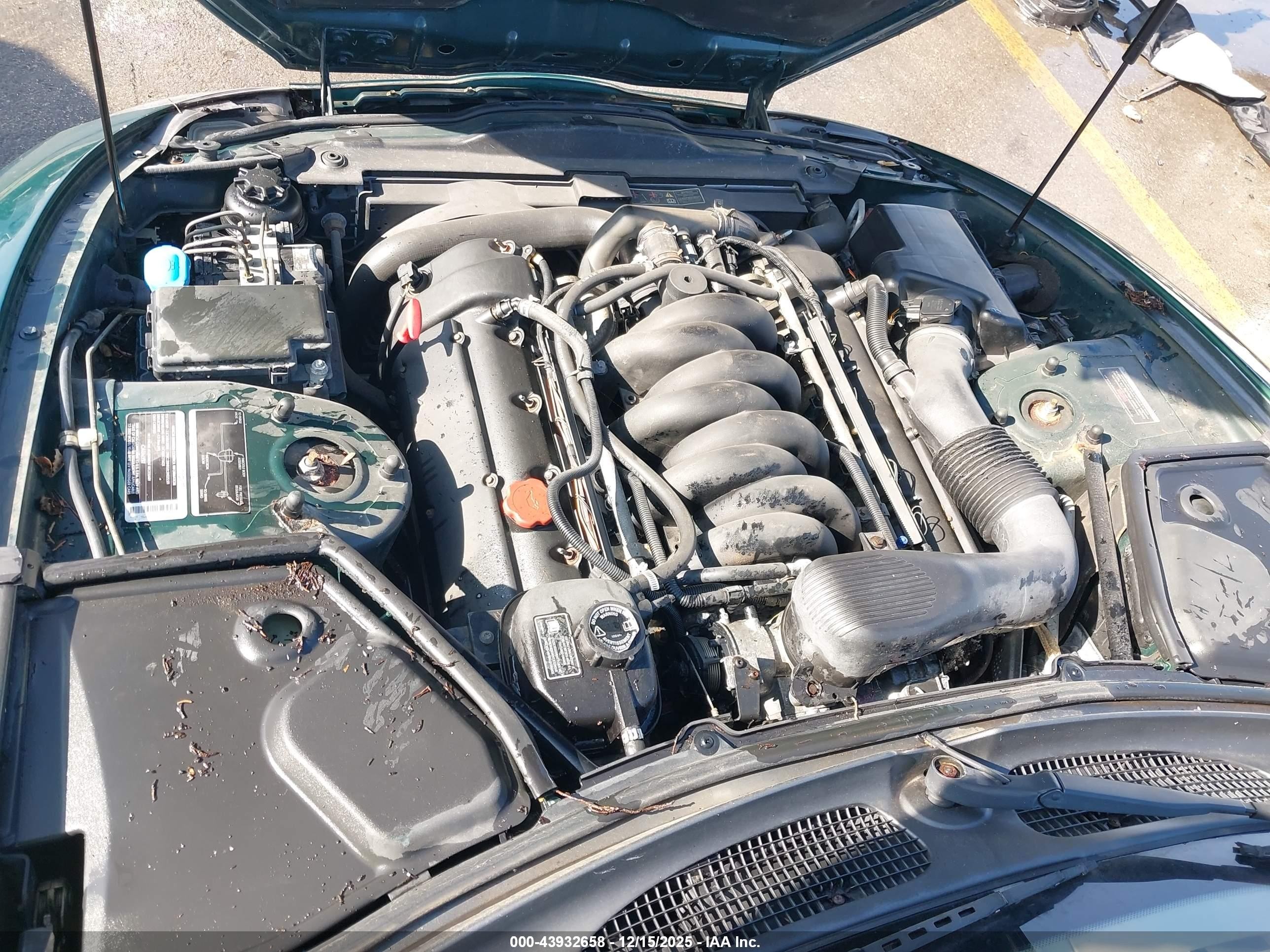 2002 Jaguar Xk8   Green vin: SAJDA42C32NA29323