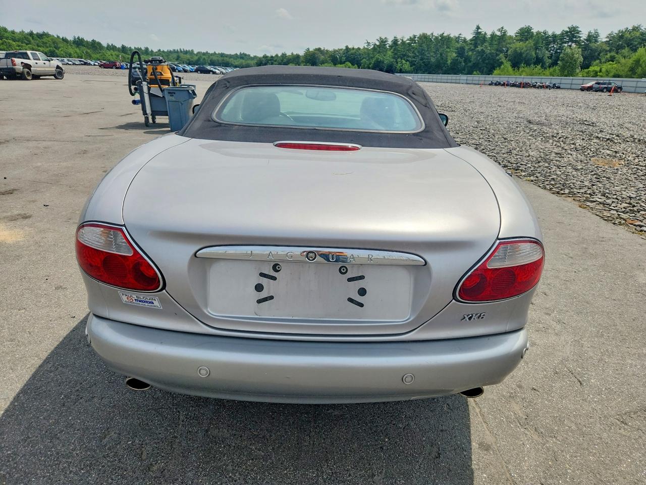2001 Jaguar Xk8 Silver vin: SAJDA42C41NA19401