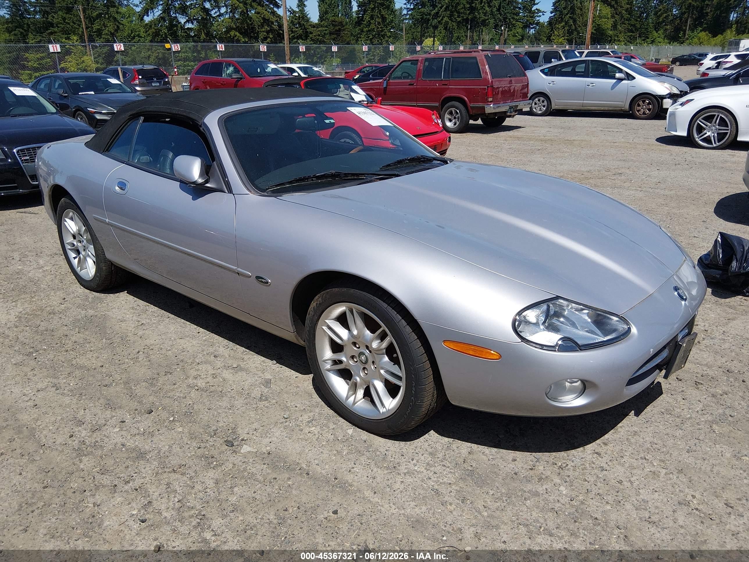 2001 Jaguar Xk8   Silver vin: SAJDA42C51NA17107