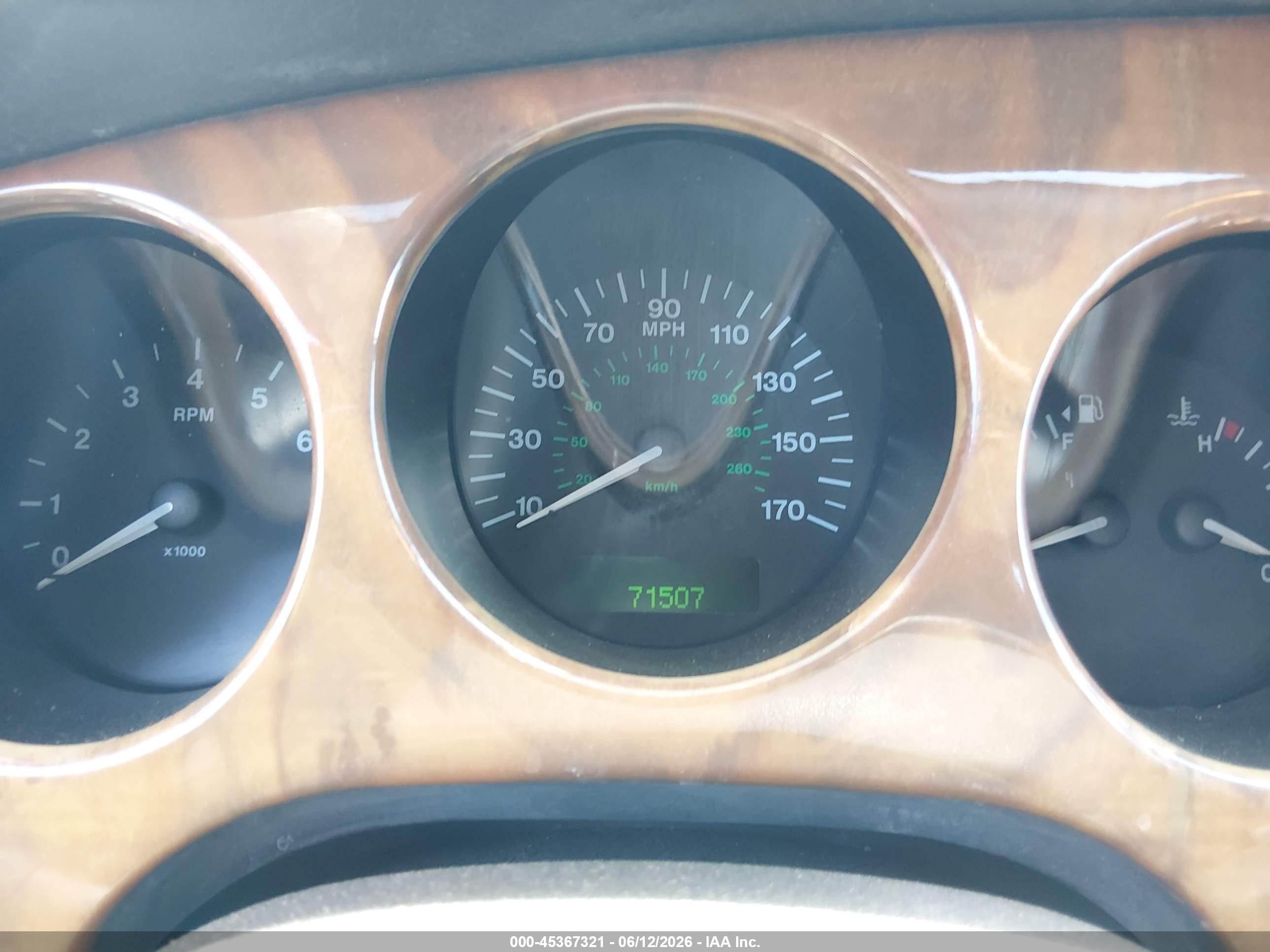 2001 Jaguar Xk8   Серебряный vin: SAJDA42C51NA17107