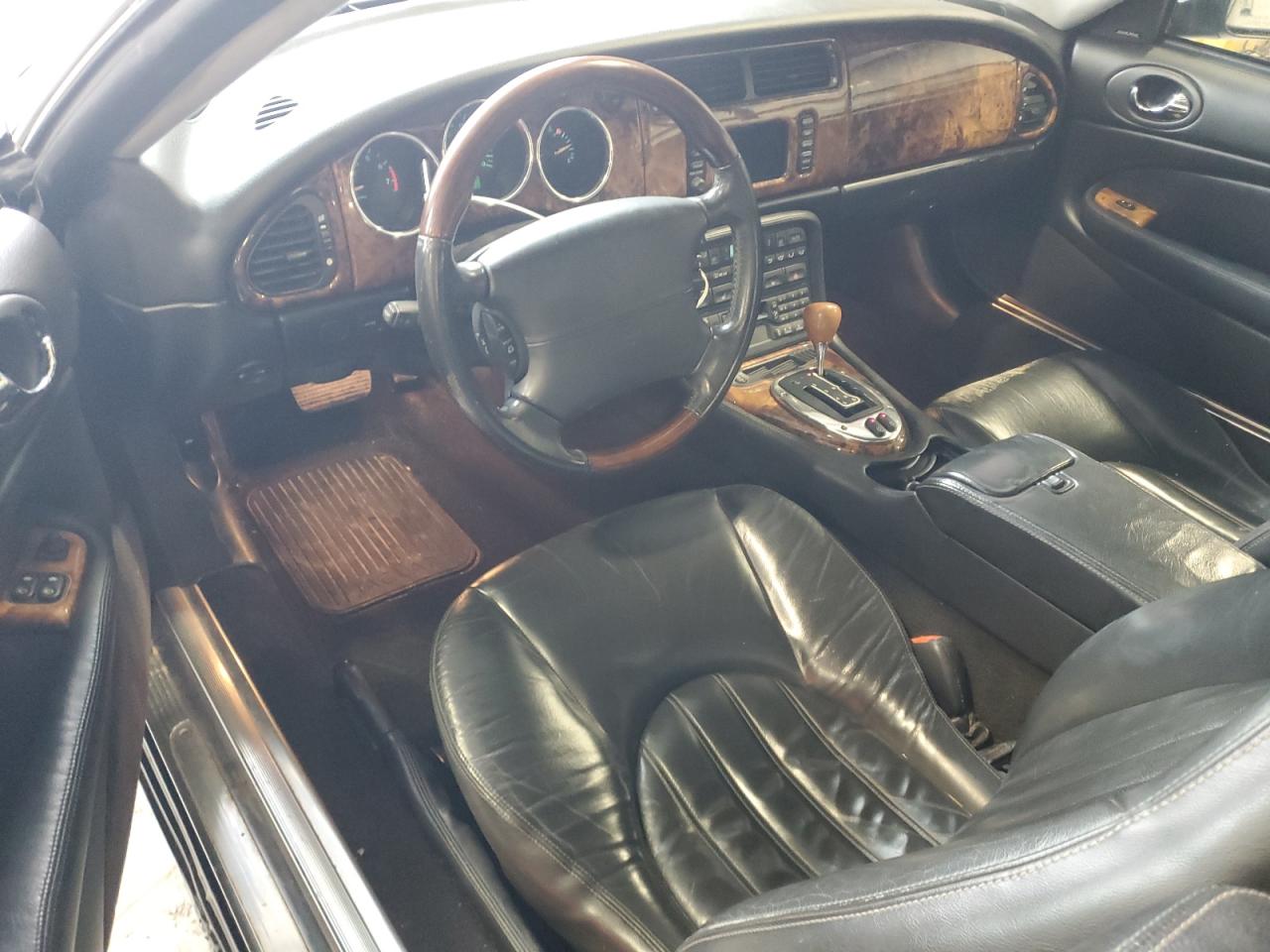 2005 Jaguar Xk8 Black vin: SAJDA42C552A43410