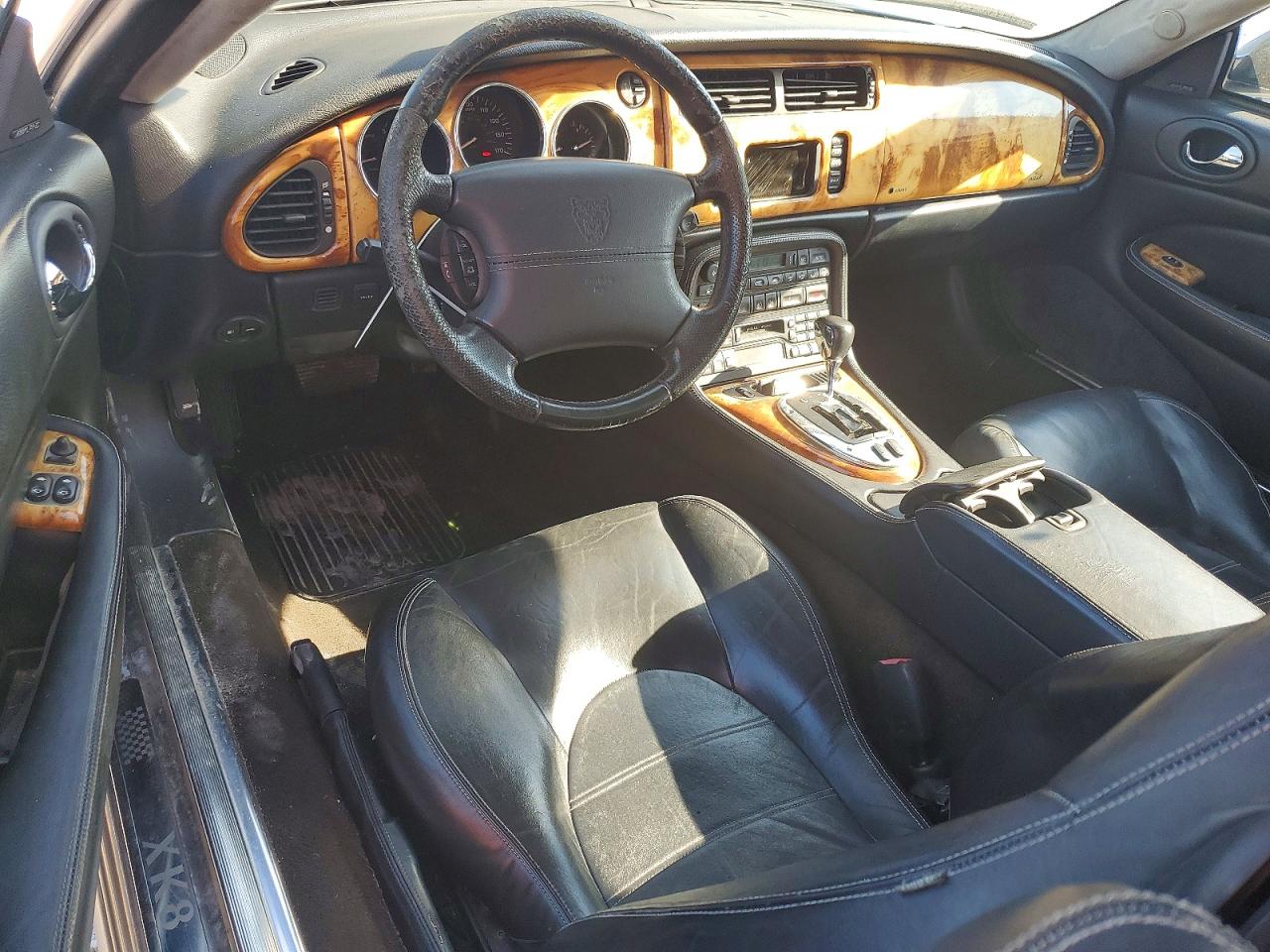 2006 Jaguar Xk8 Silver vin: SAJDA42C662A47886