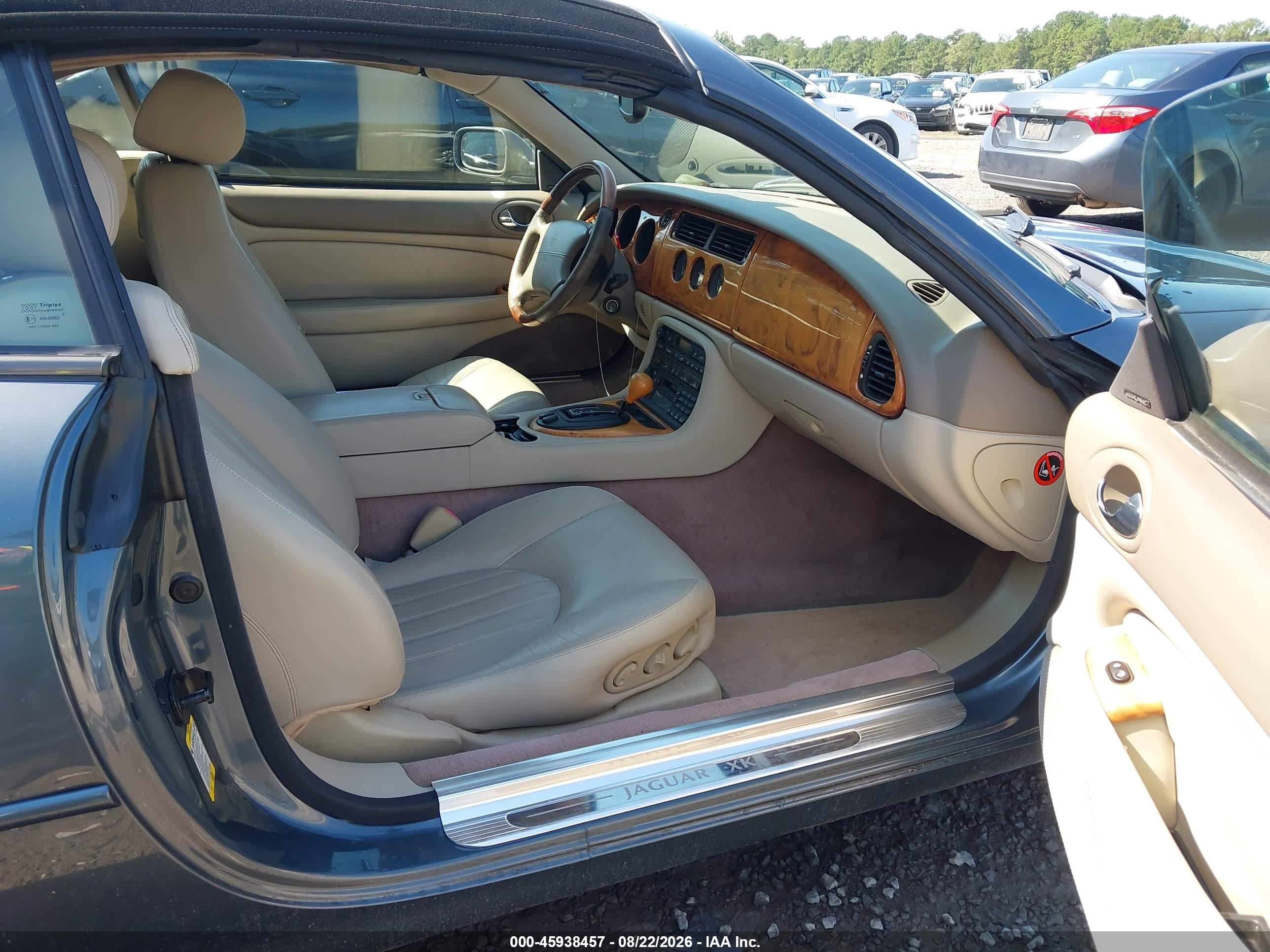 2001 Jaguar Xk8   Gray vin: SAJDA42C71NA16511