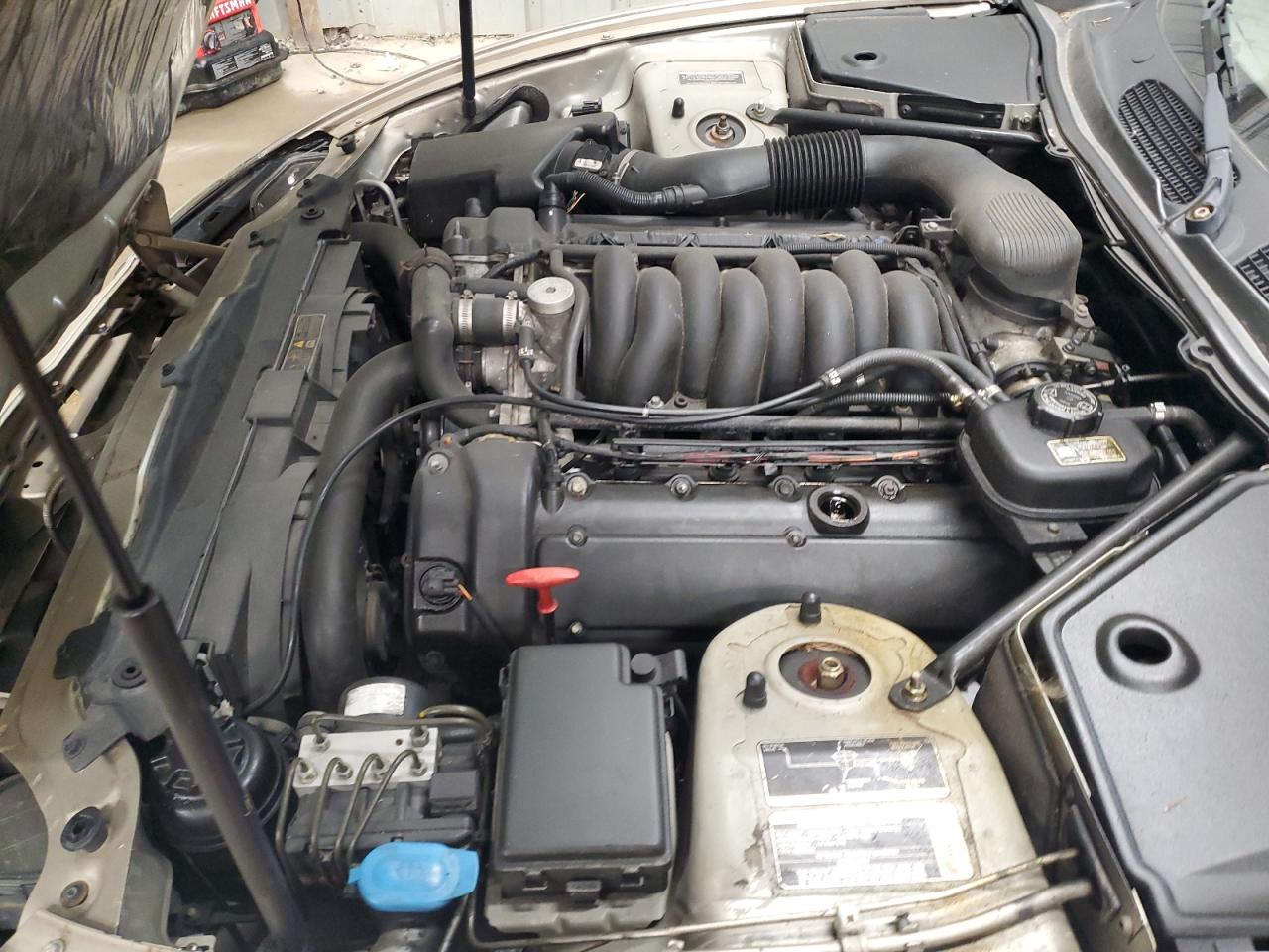 2002 Jaguar Xk8 Tan vin: SAJDA42C72NA24092