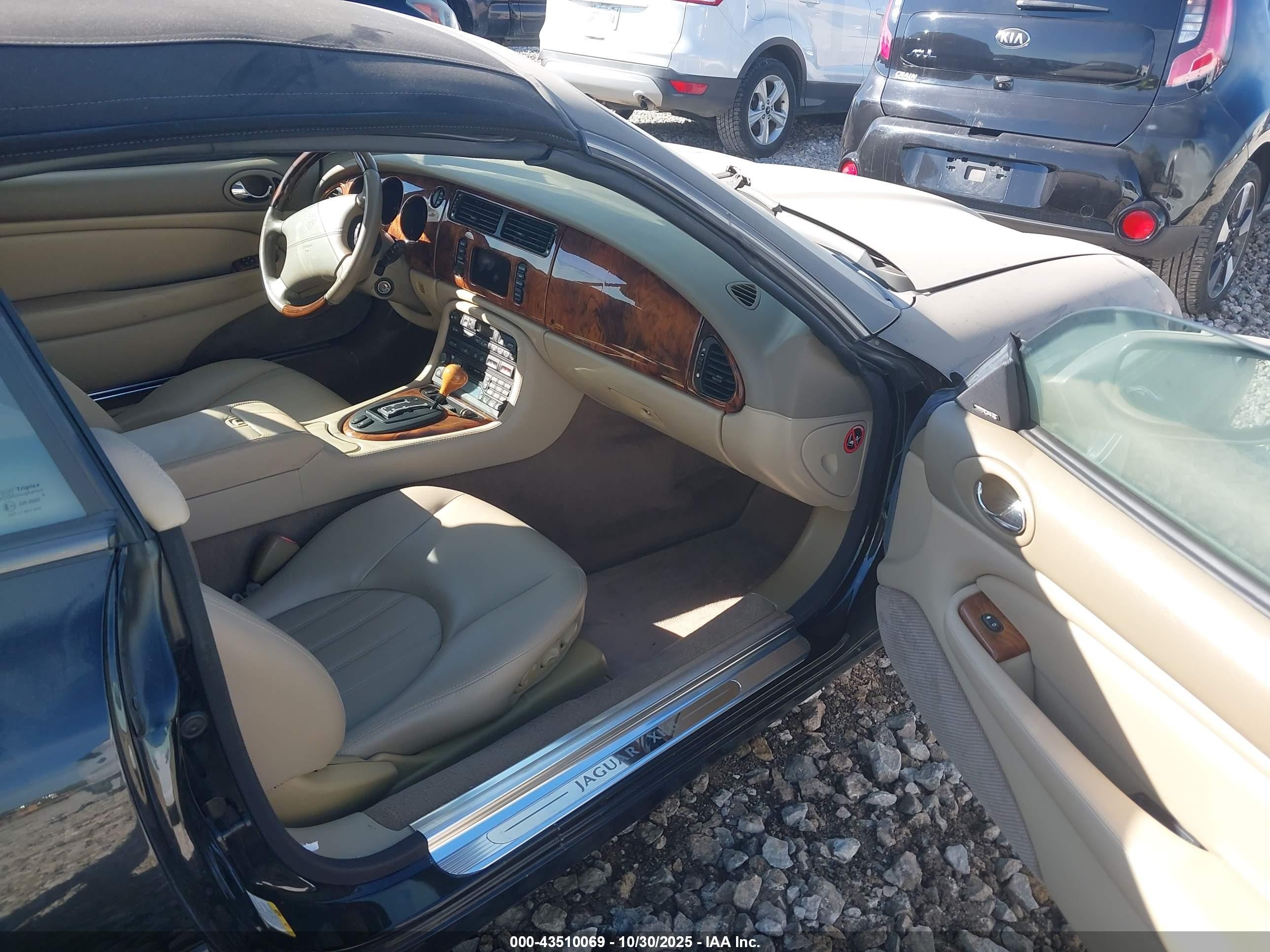 2002 Jaguar Xk8   Black vin: SAJDA42C72NA26652