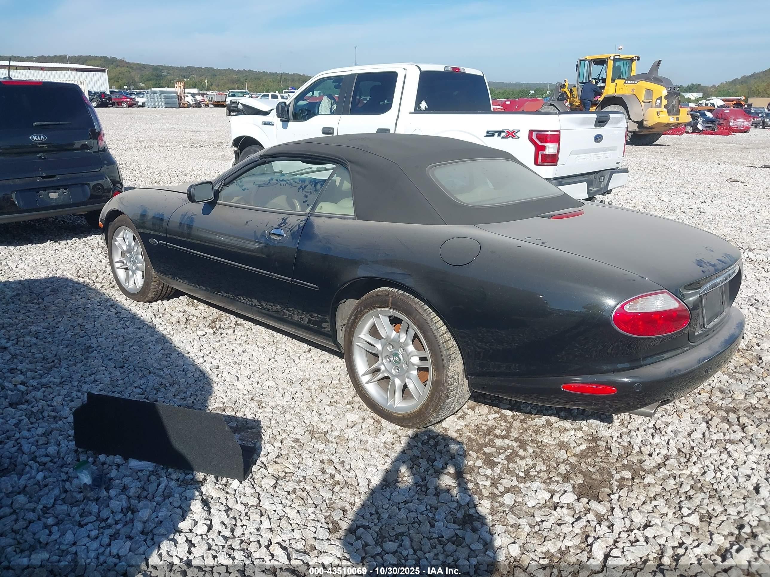 2002 Jaguar Xk8   Black vin: SAJDA42C72NA26652