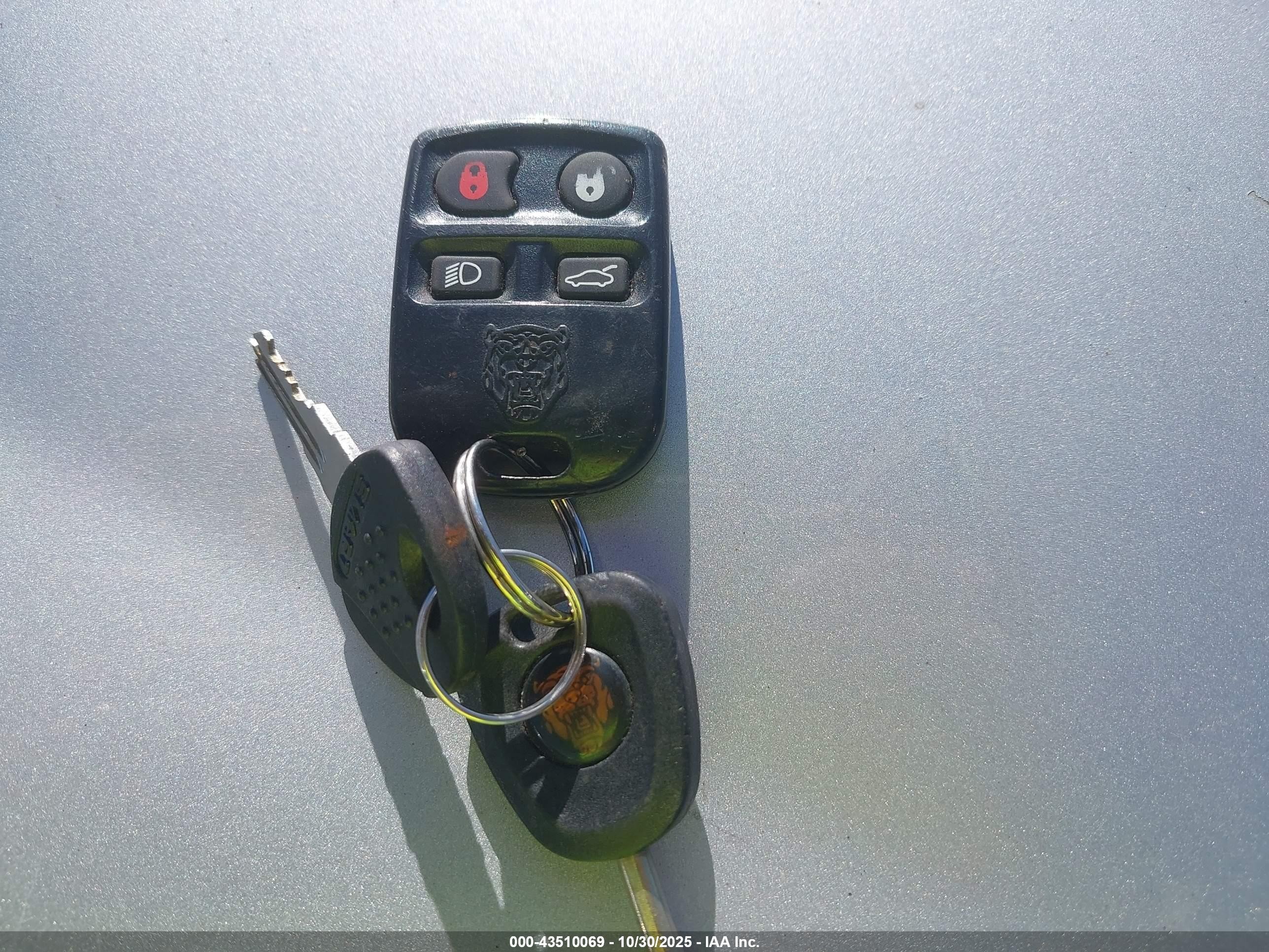 2002 Jaguar Xk8   Black vin: SAJDA42C72NA26652