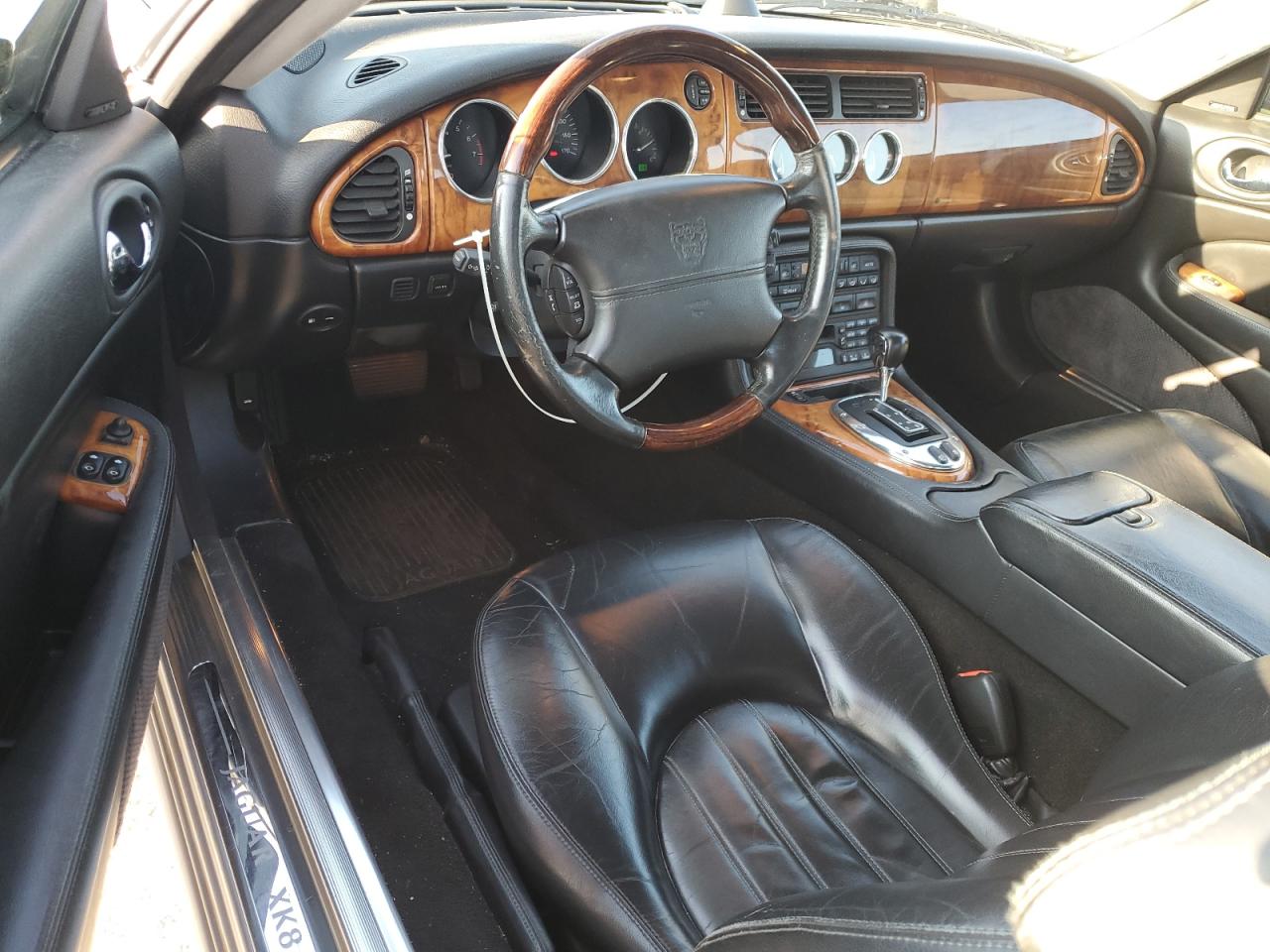 2005 Jaguar Xk8 Silver vin: SAJDA42C752A41240