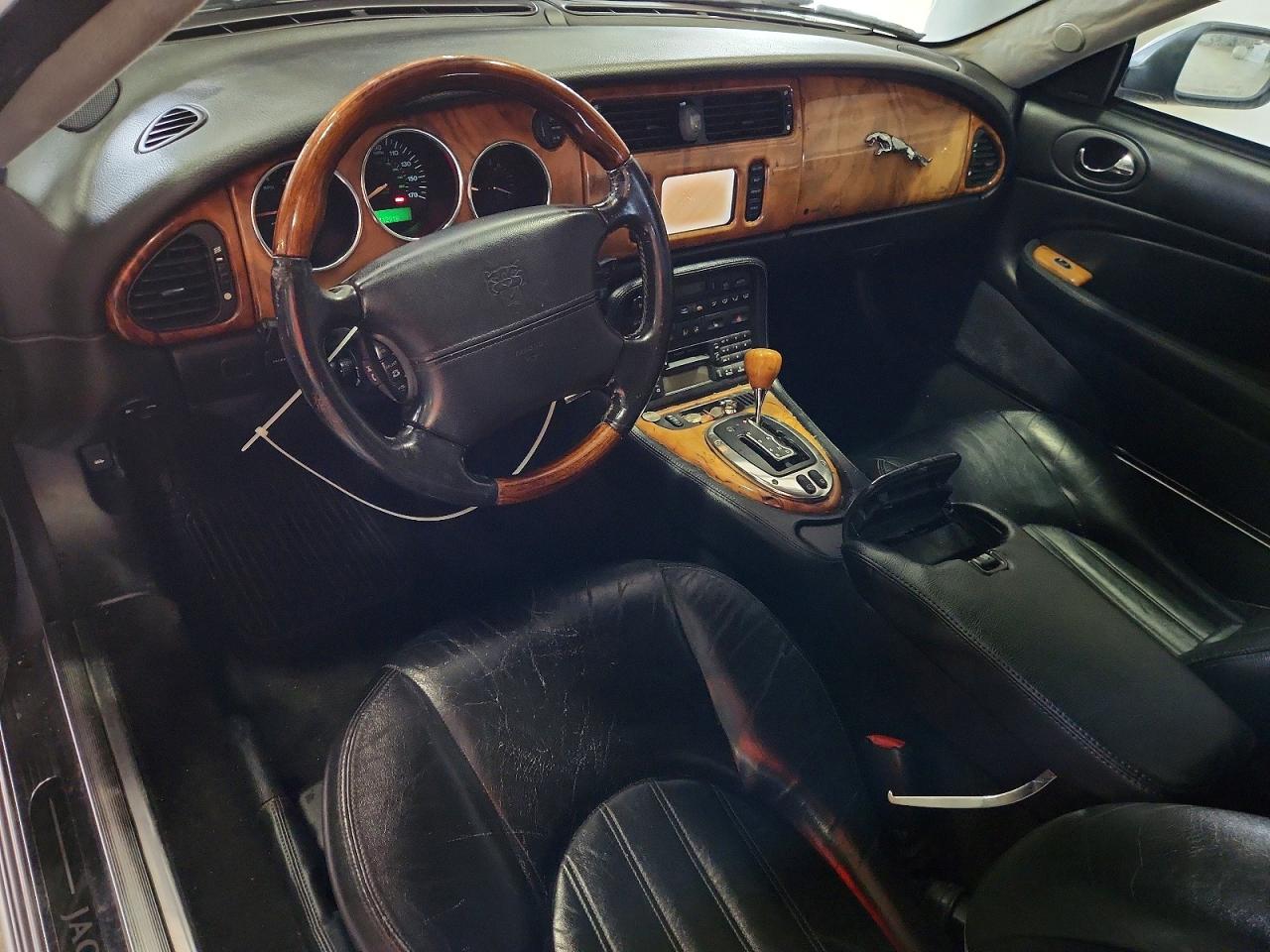 2005 Jaguar Xk8 Серебряный vin: SAJDA42C752A42338