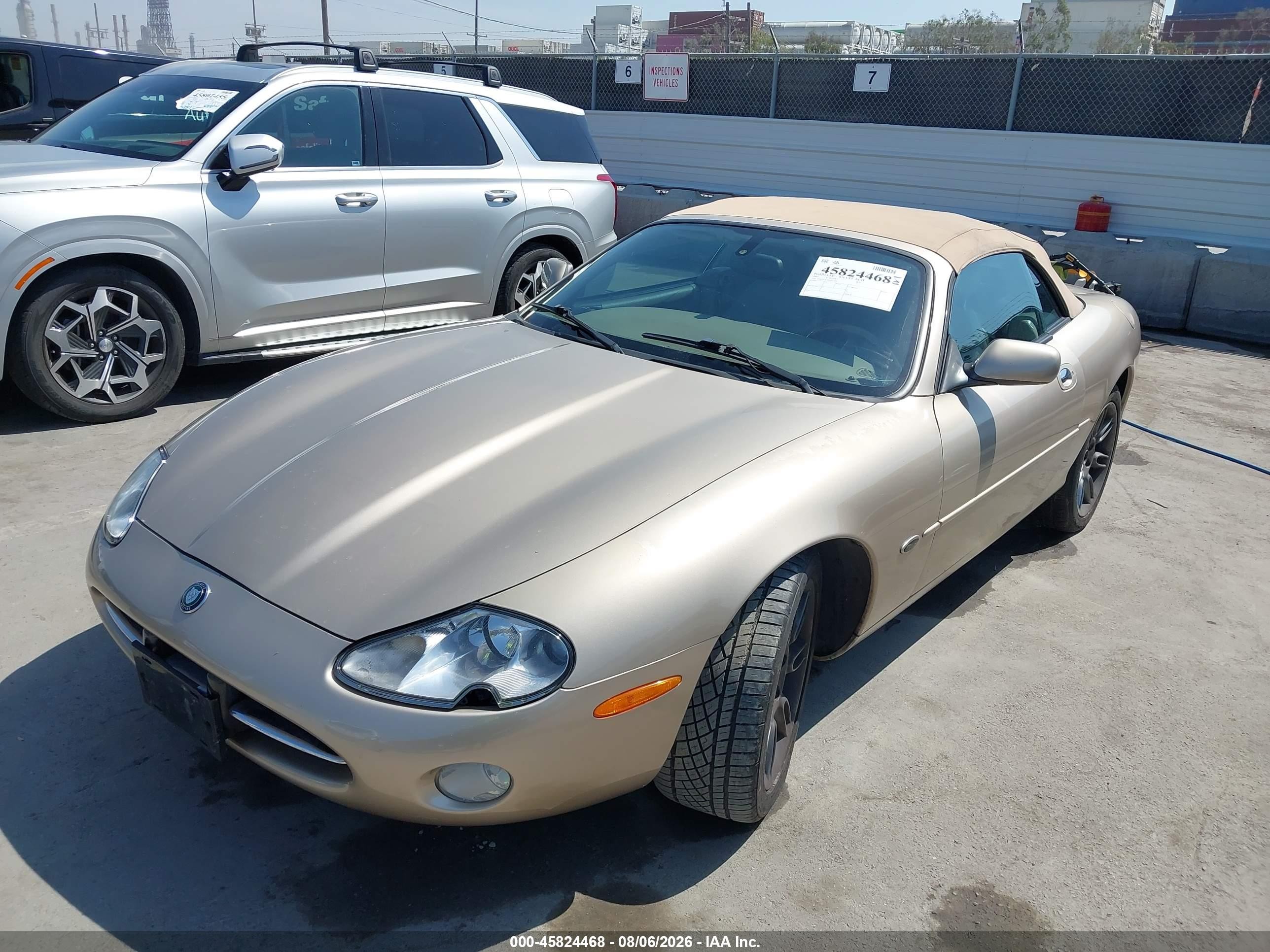 2001 Jaguar Xk8   Gold vin: SAJDA42CX1NA22383