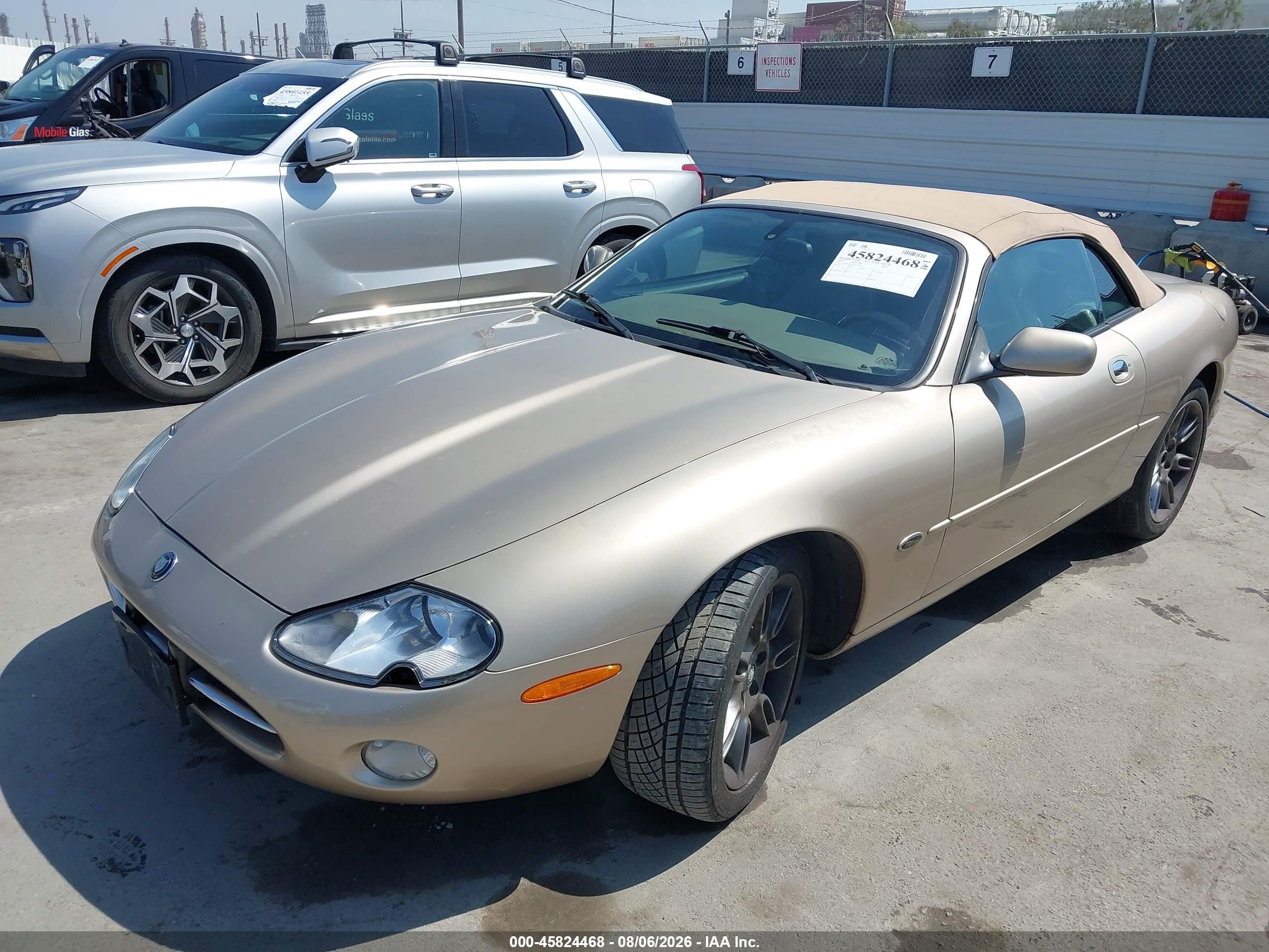 2001 Jaguar Xk8   Gold vin: SAJDA42CX1NA22383