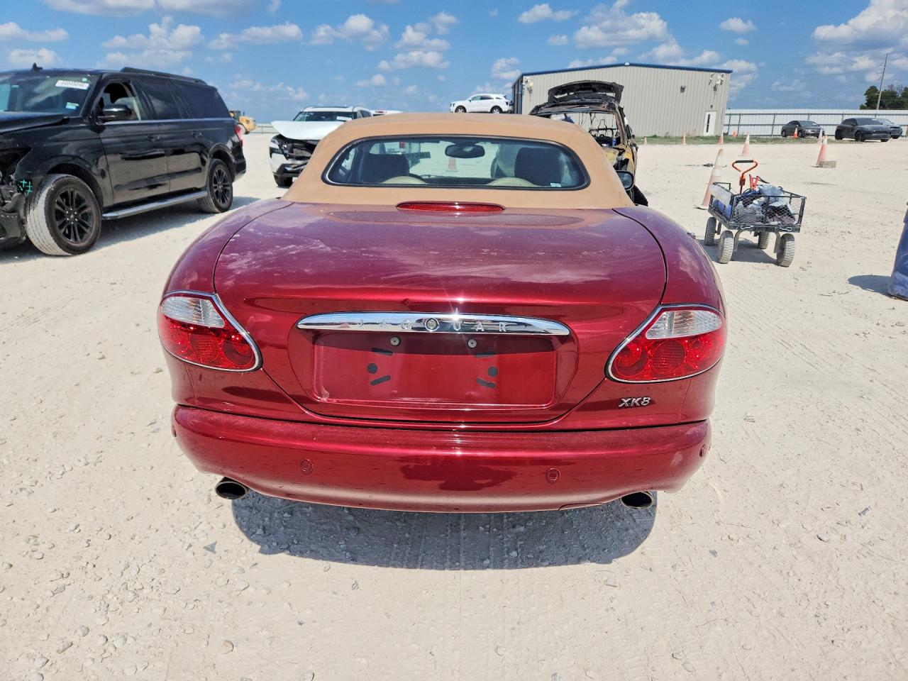 2002 Jaguar Xk8 Burgundy vin: SAJDA42CX2NA24037