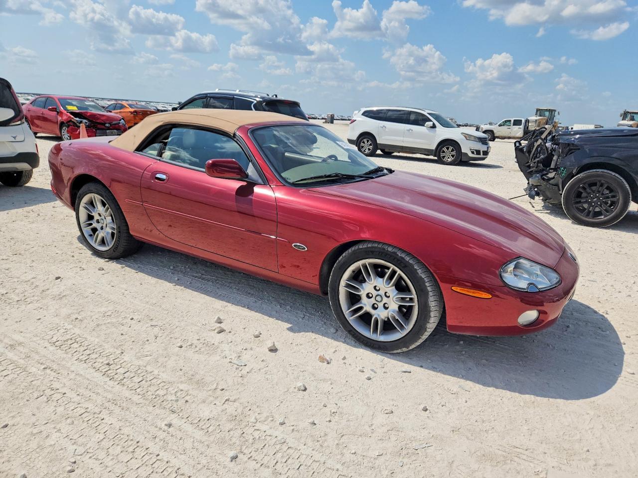 2002 Jaguar Xk8 Burgundy vin: SAJDA42CX2NA24037