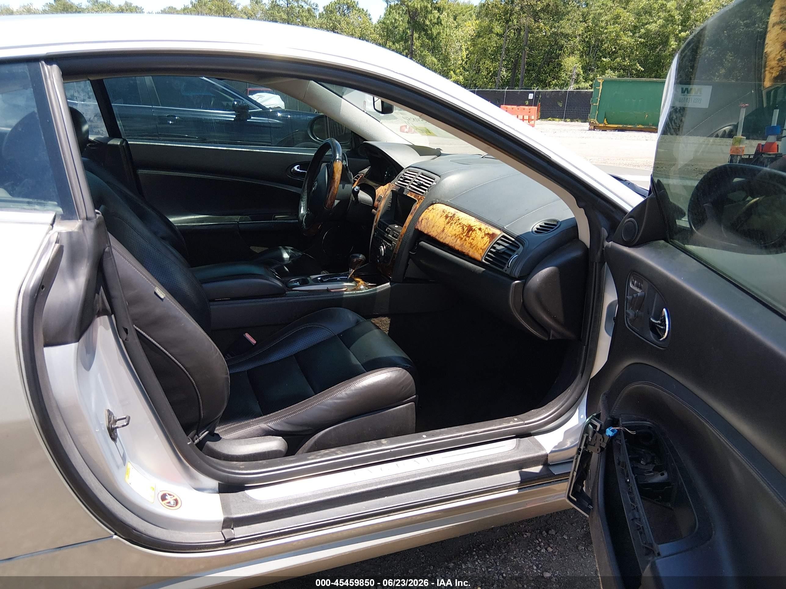 2007 Jaguar Xk   Gray vin: SAJDA43B375B05362