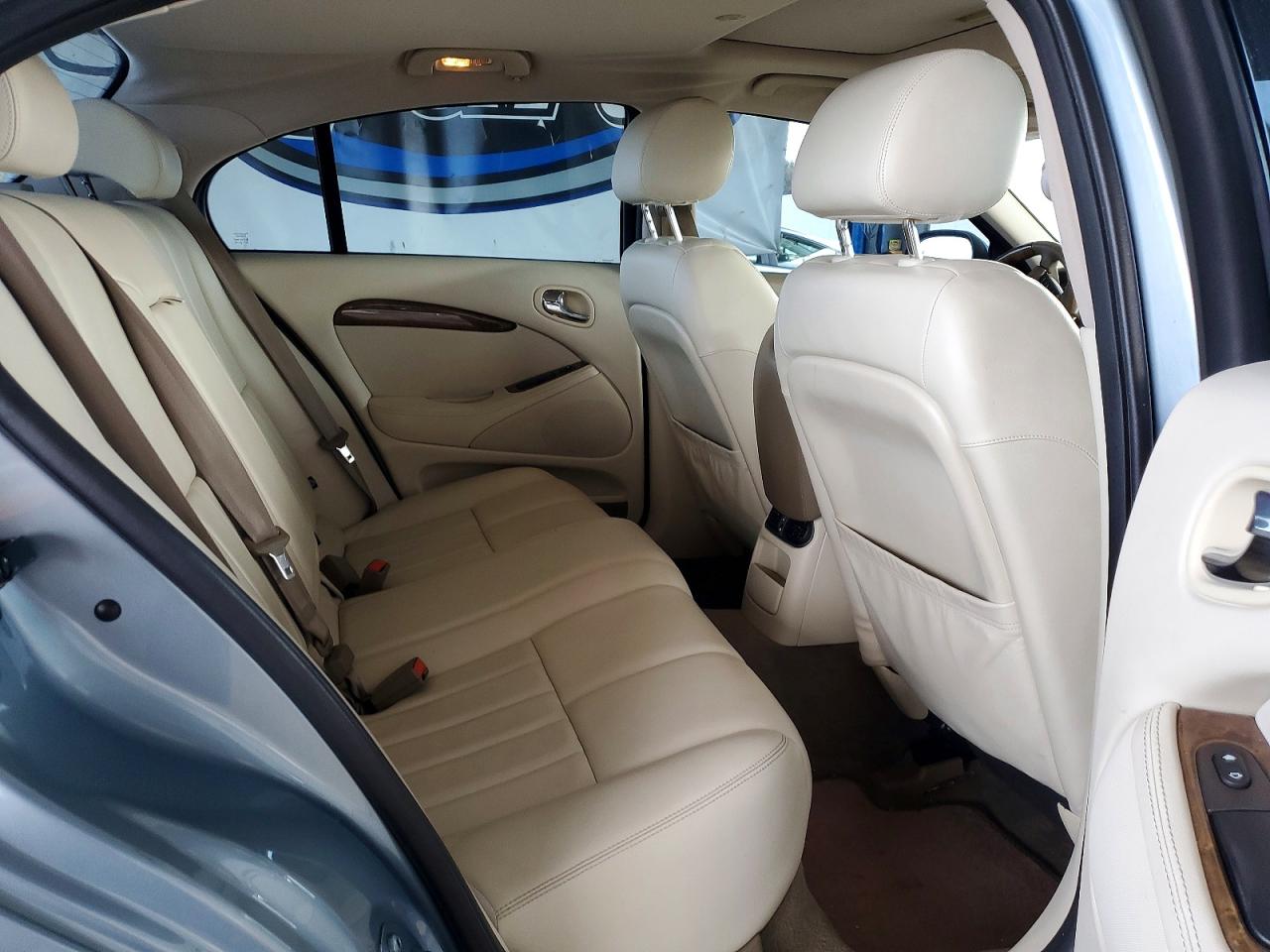 2004 Jaguar S-type Silver vin: SAJEA01T34FM97495