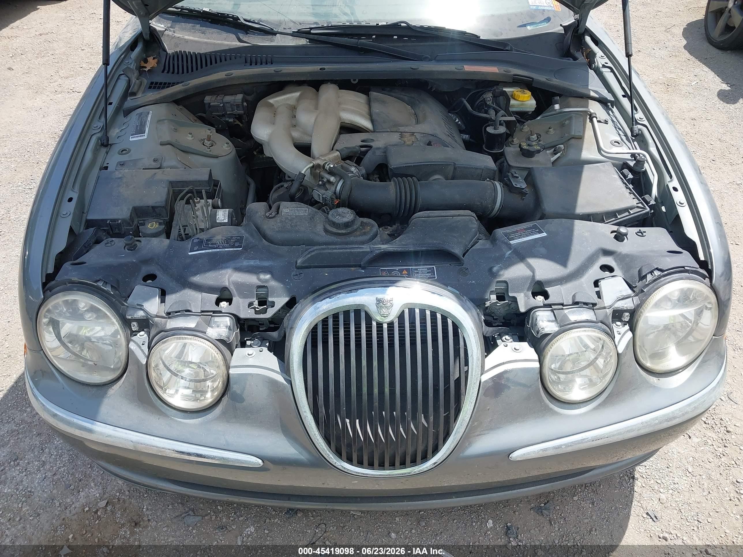2004 Jaguar S-type 3.0l V6 Silver vin: SAJEA01T54FM95618