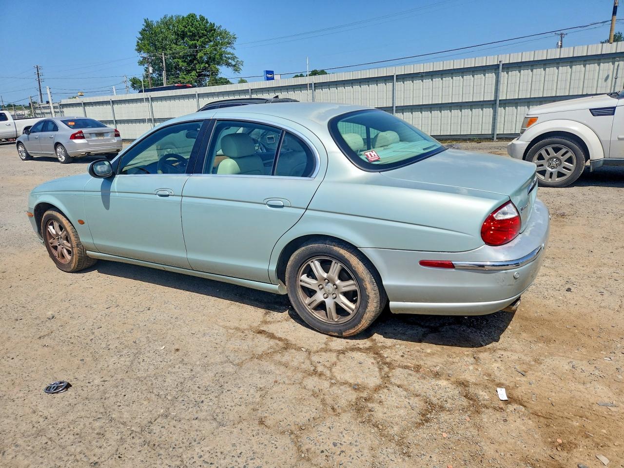 2003 Jaguar S-type Silver vin: SAJEA01T63FM73593