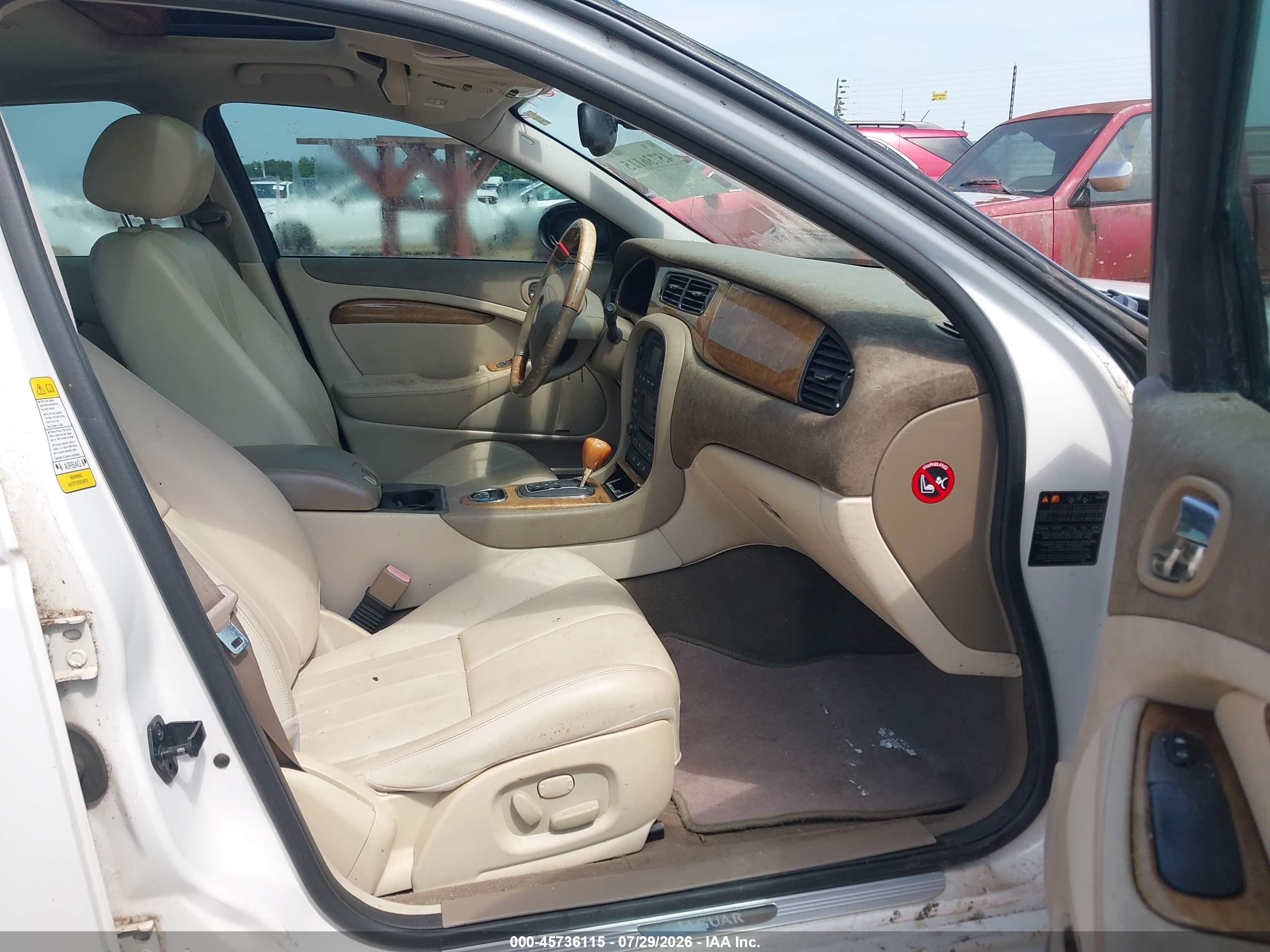 2004 Jaguar S-type 3.0l V6 Белый vin: SAJEA01T64FN08683