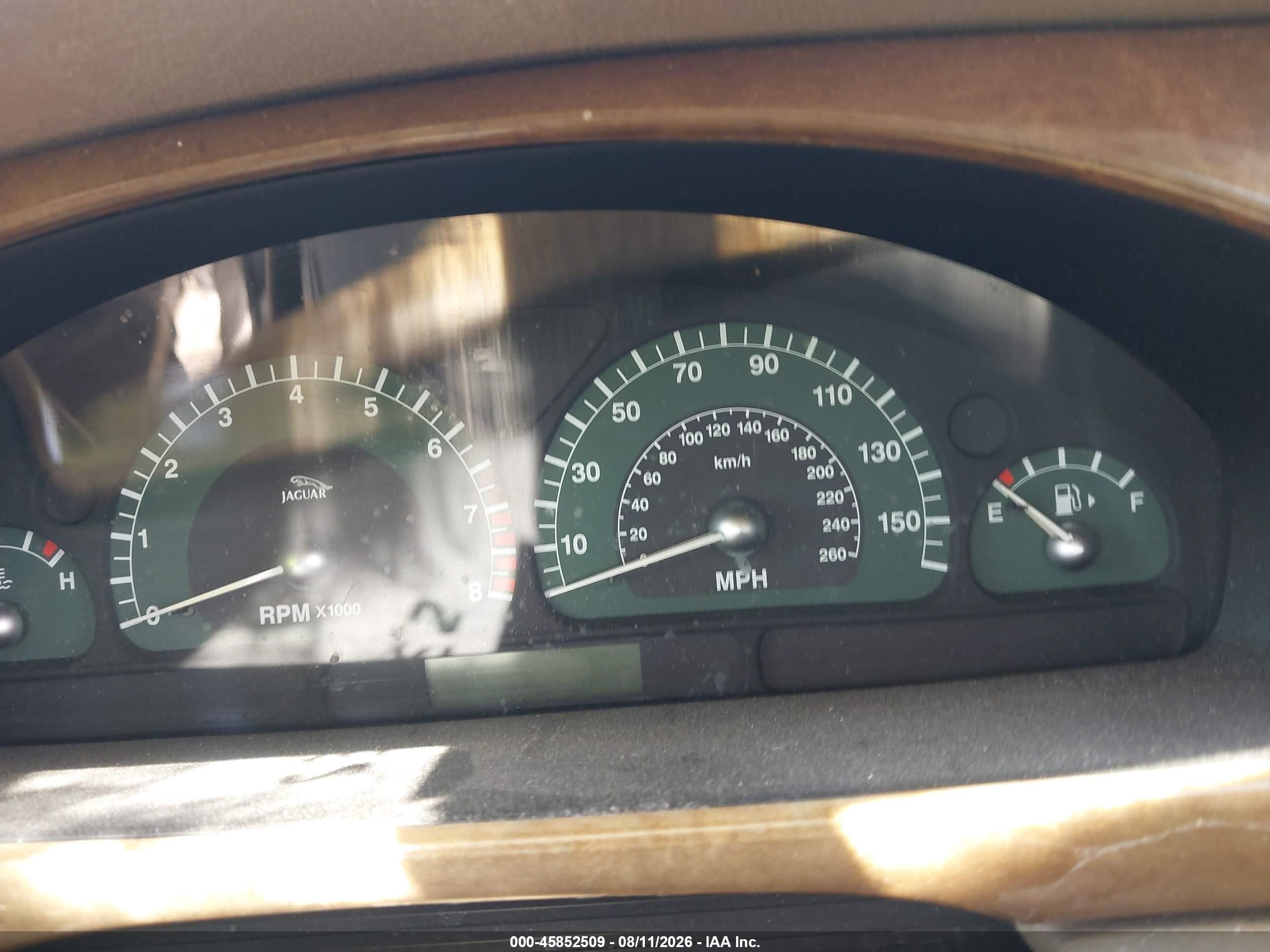 2004 Jaguar S-type 4.2l V8 White vin: SAJEA01U24HM96657